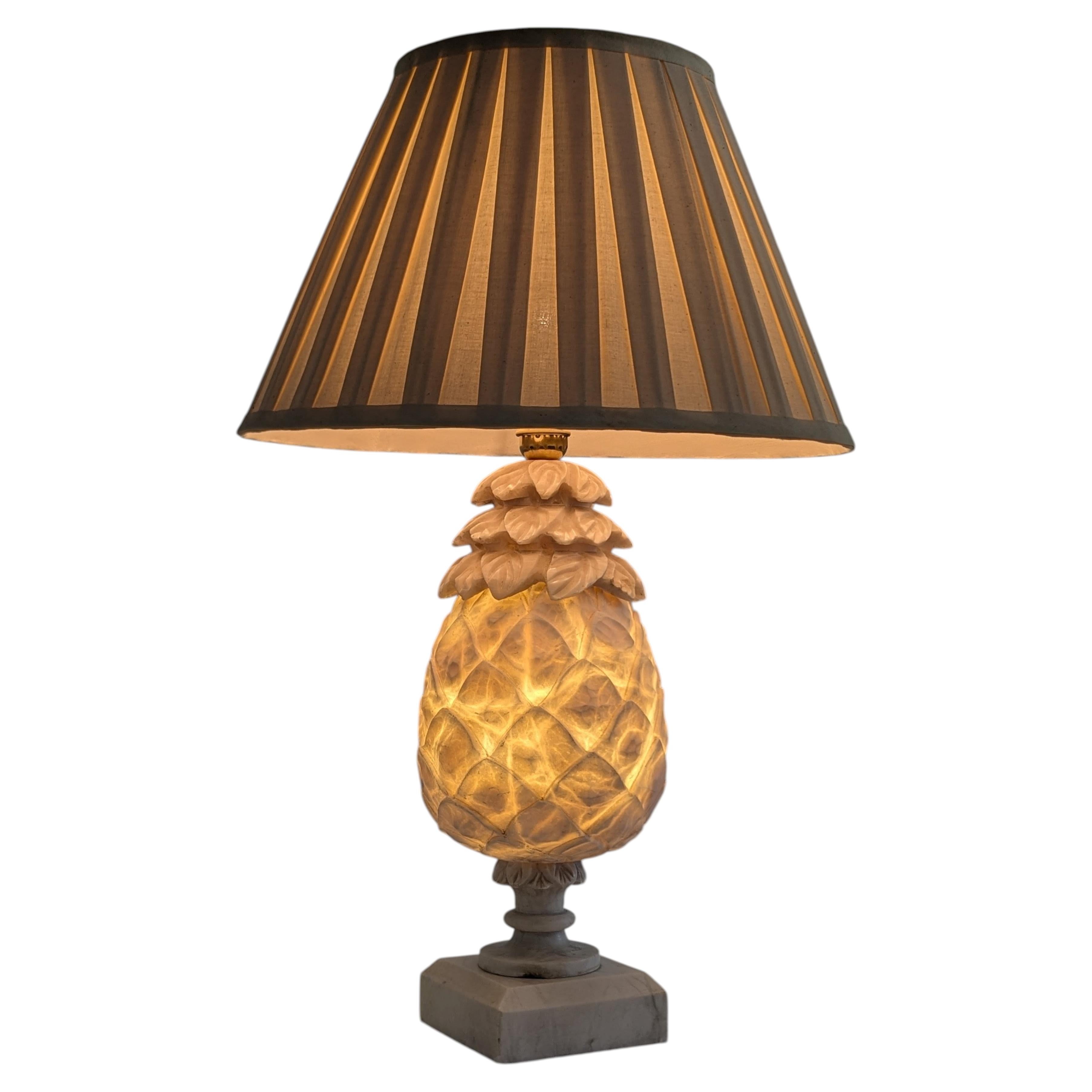 Art Deco Hand-Carved Alabaster Pineapple Table Lamp, France, París, 1930s
