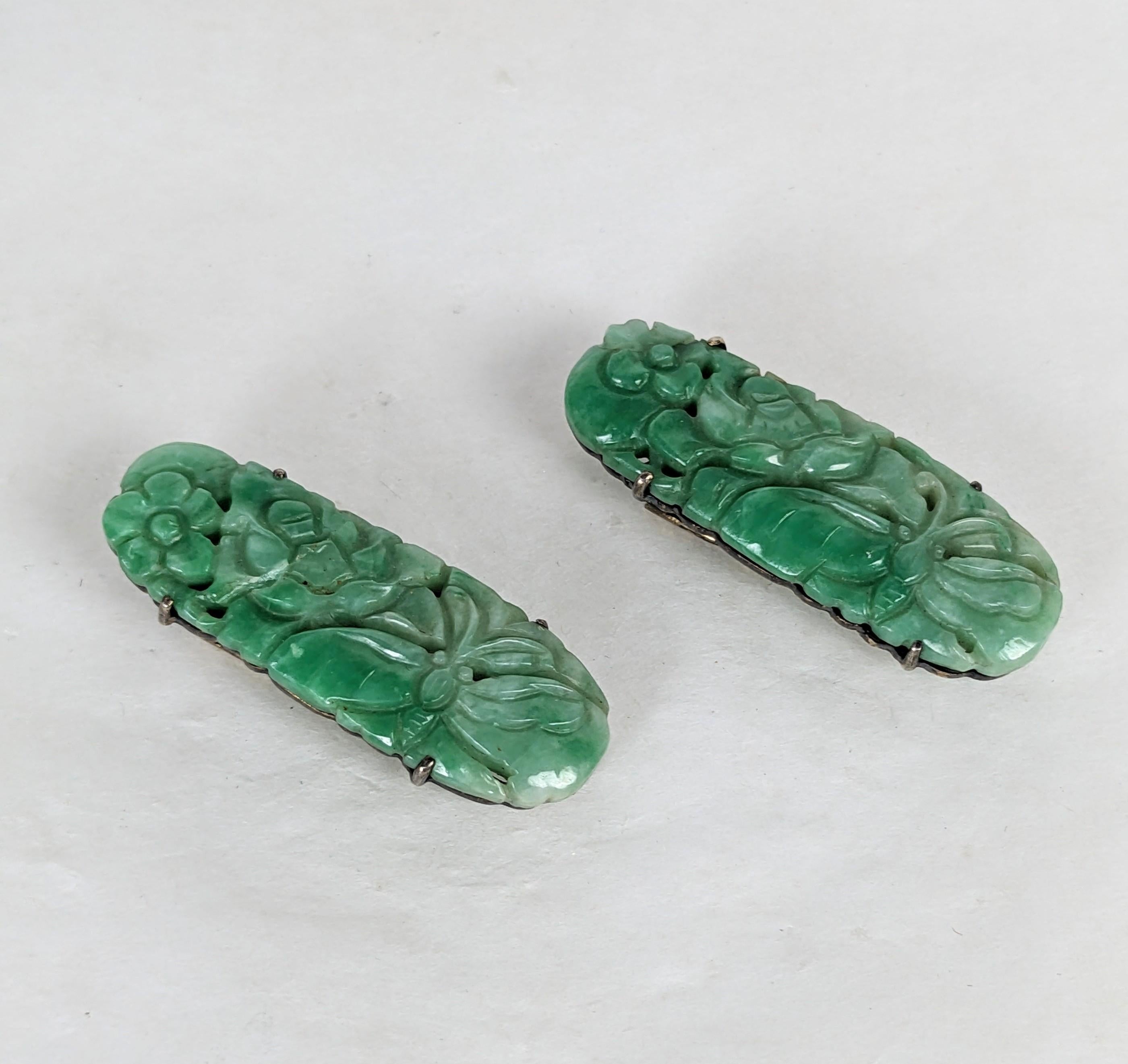 Art Deco Hand Carved Jade Clips/Earrings In Excellent Condition For Sale In New York, NY