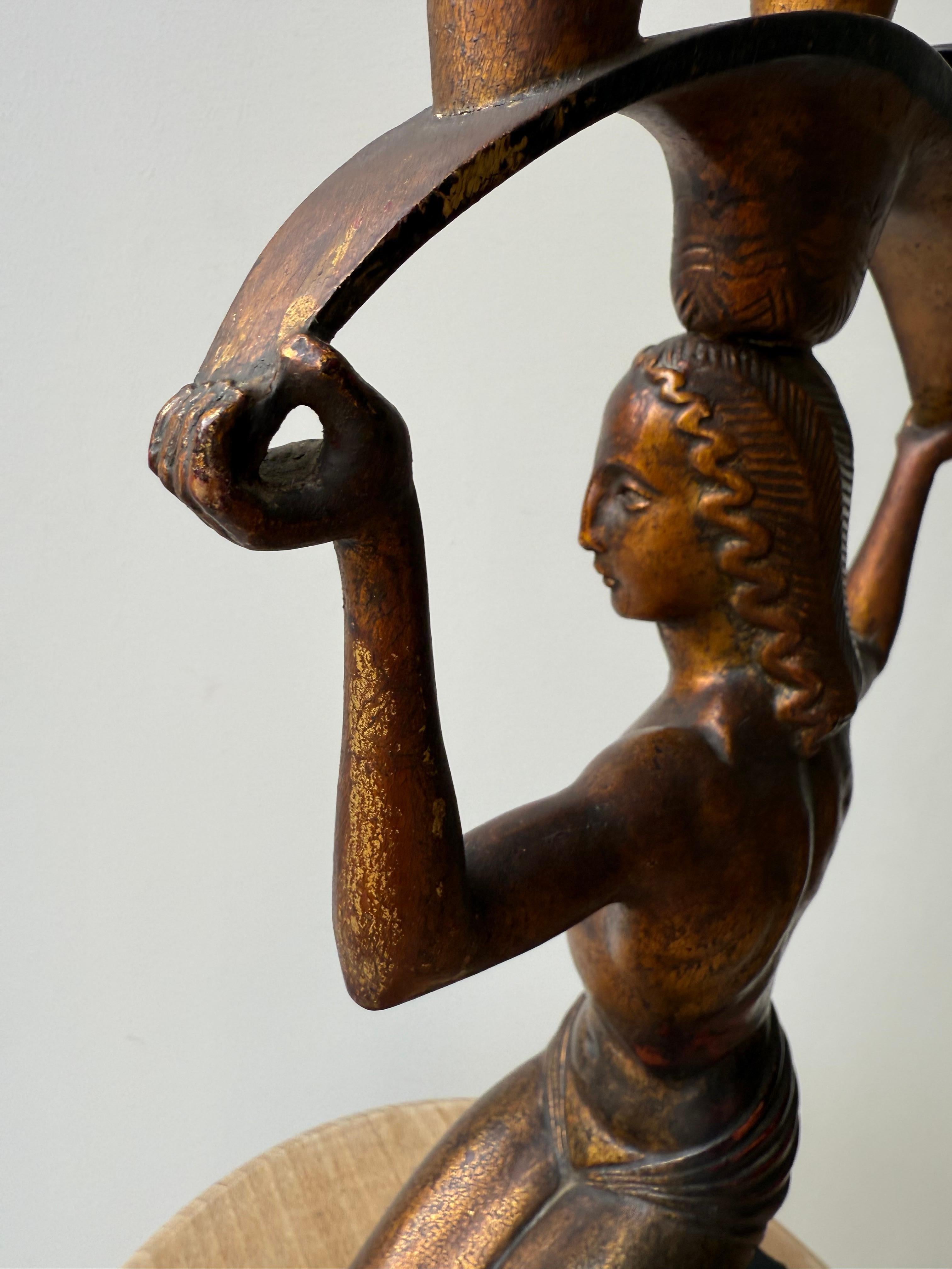 Chandelier Art Deco en bois sculpté à la main dans le style de Dagobert Peche en vente 5