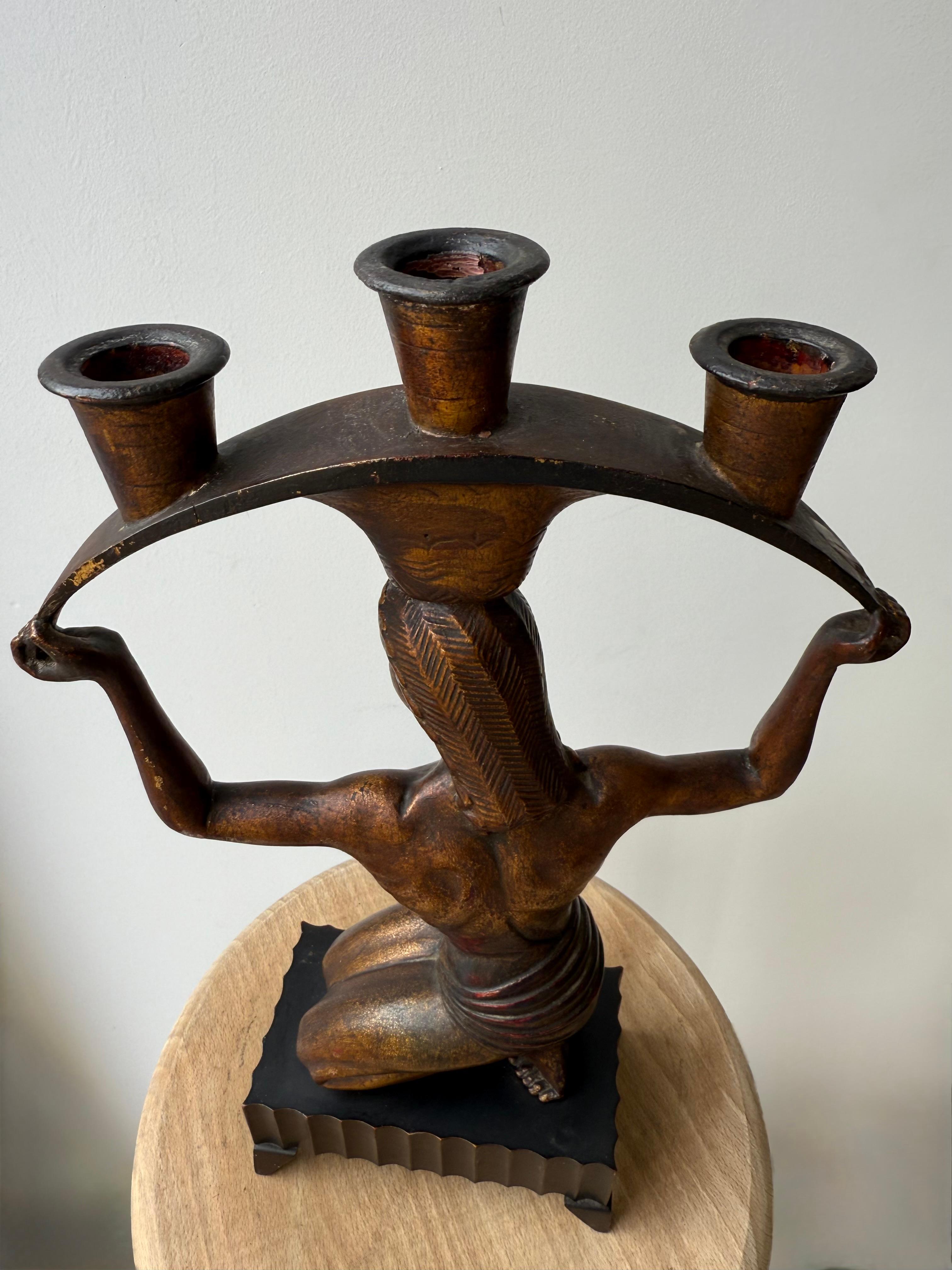 Chandelier Art Deco en bois sculpté à la main dans le style de Dagobert Peche en vente 7