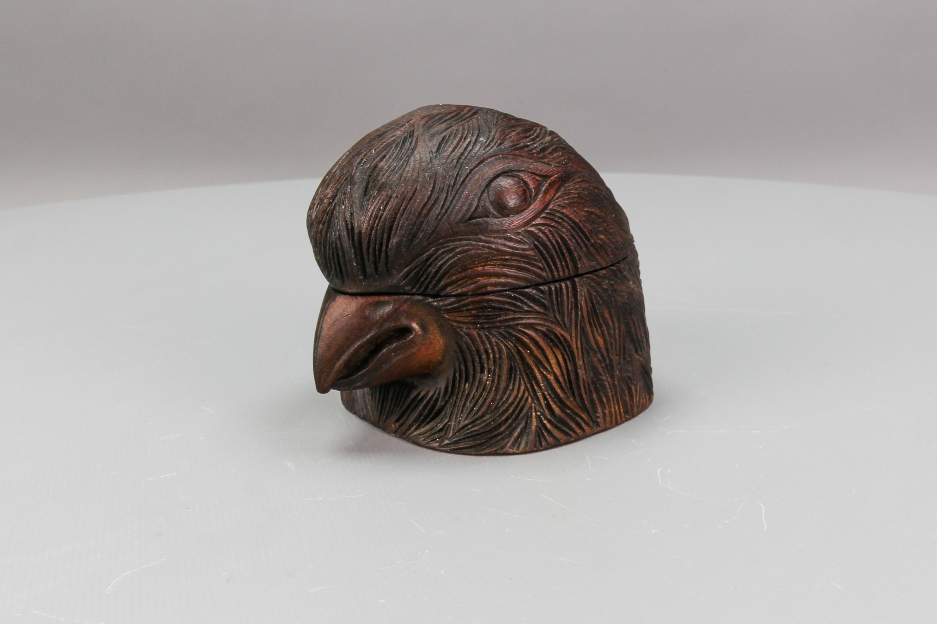 Art Deco Hand Carved Wooden Figural Humidor Bird Head, ca. 1930s For Sale 4