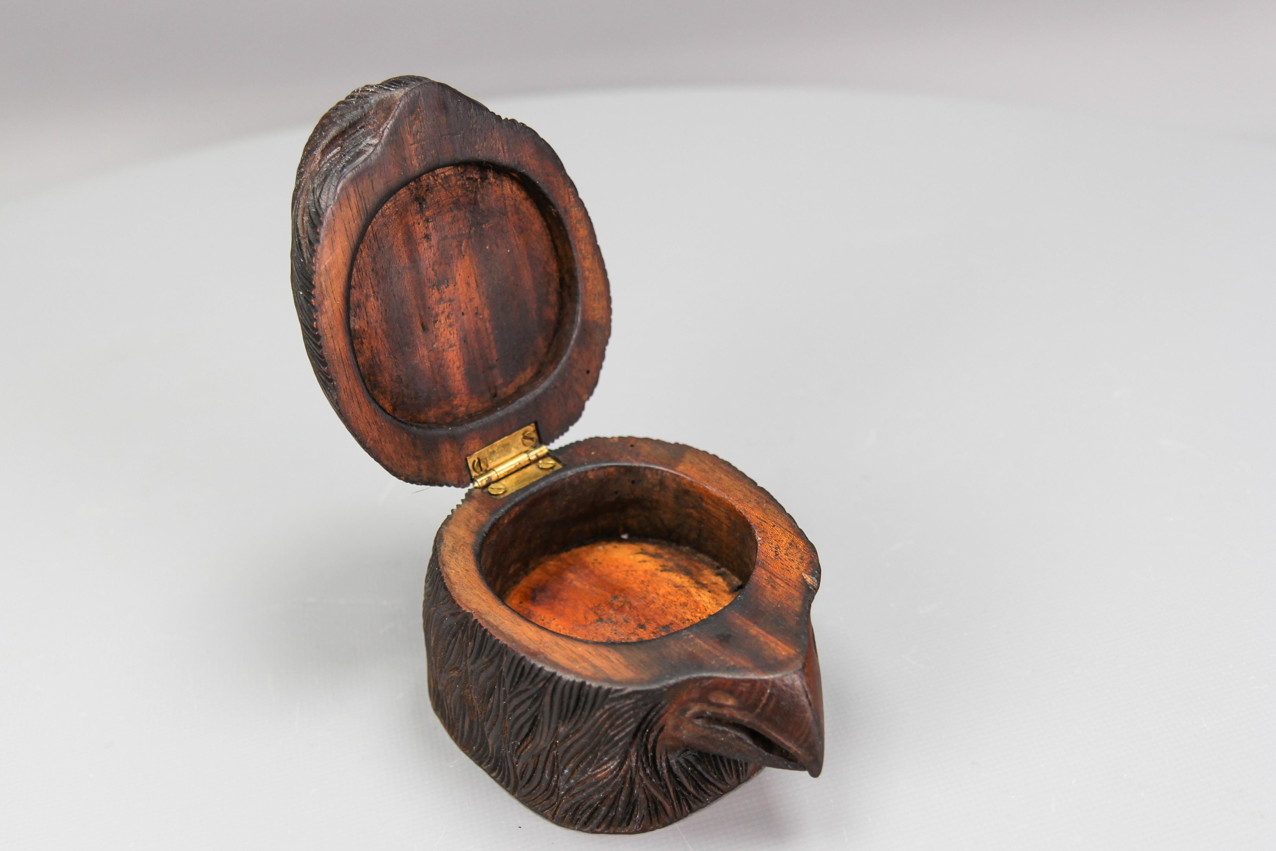 Art Deco Hand Carved Wooden Figural Humidor Bird Head, ca. 1930s For Sale 10
