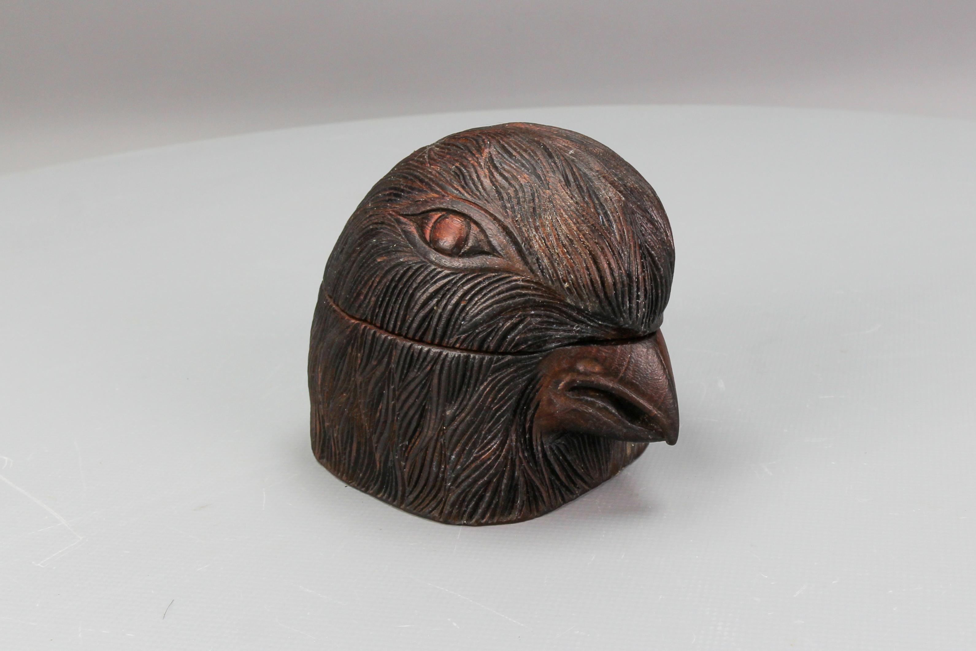 Art Deco Hand Carved Wooden Figural Humidor Bird Head, ca. 1930s For Sale 11