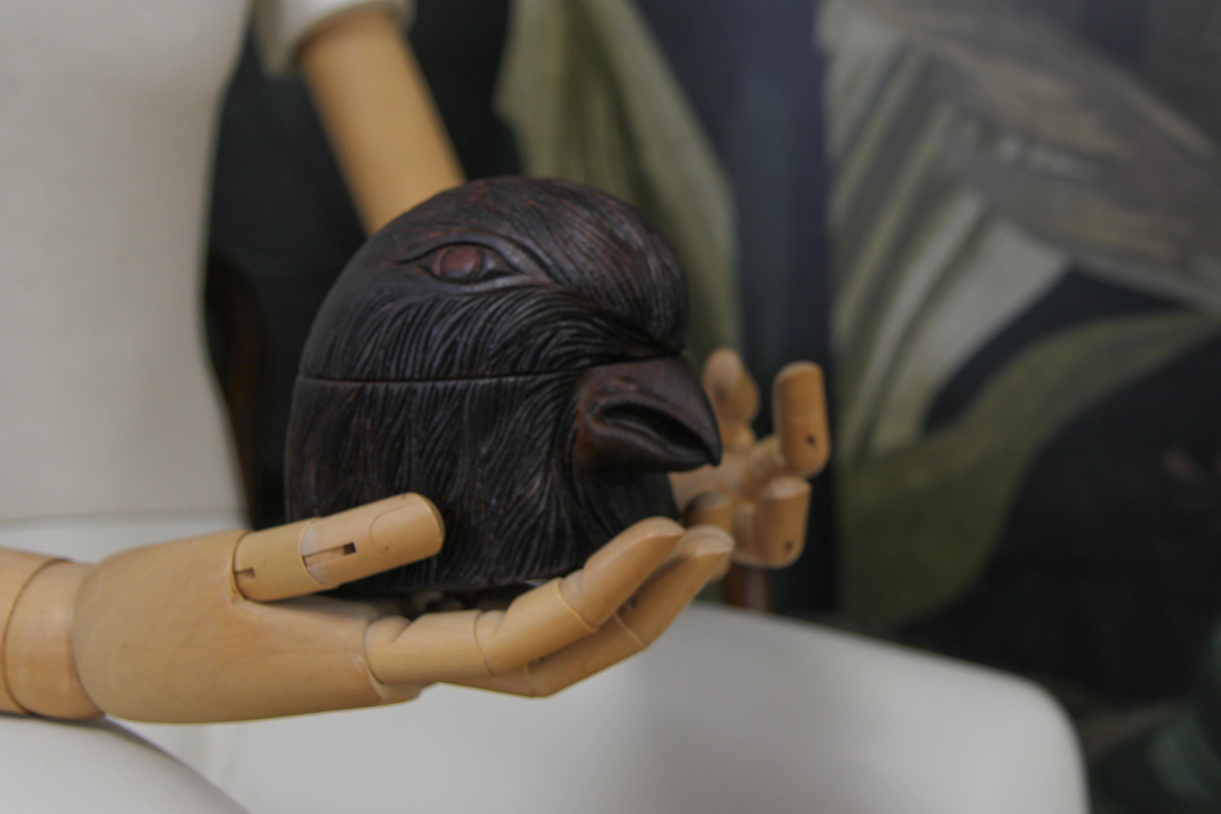 Mid-20th Century Art Deco Hand Carved Wooden Figural Humidor Bird Head, ca. 1930s For Sale