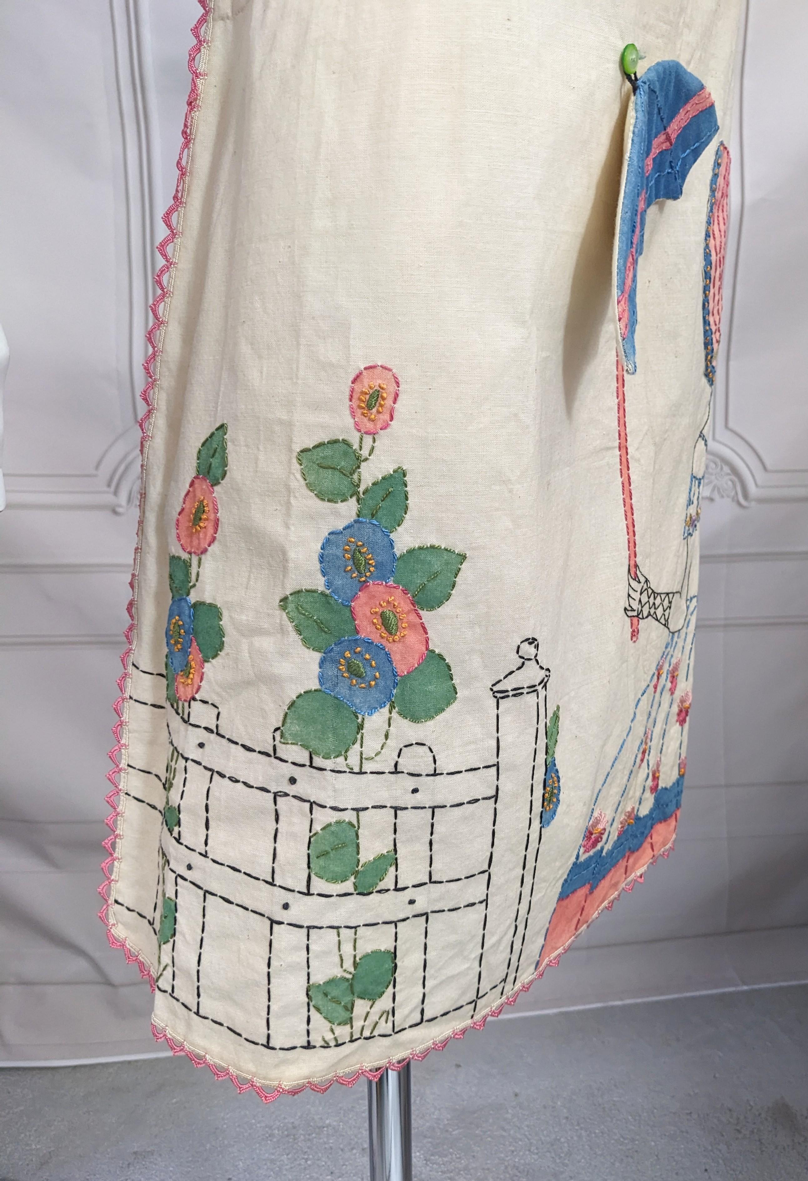 Art Deco Hand Crafted Figural Schürze im Angebot 3