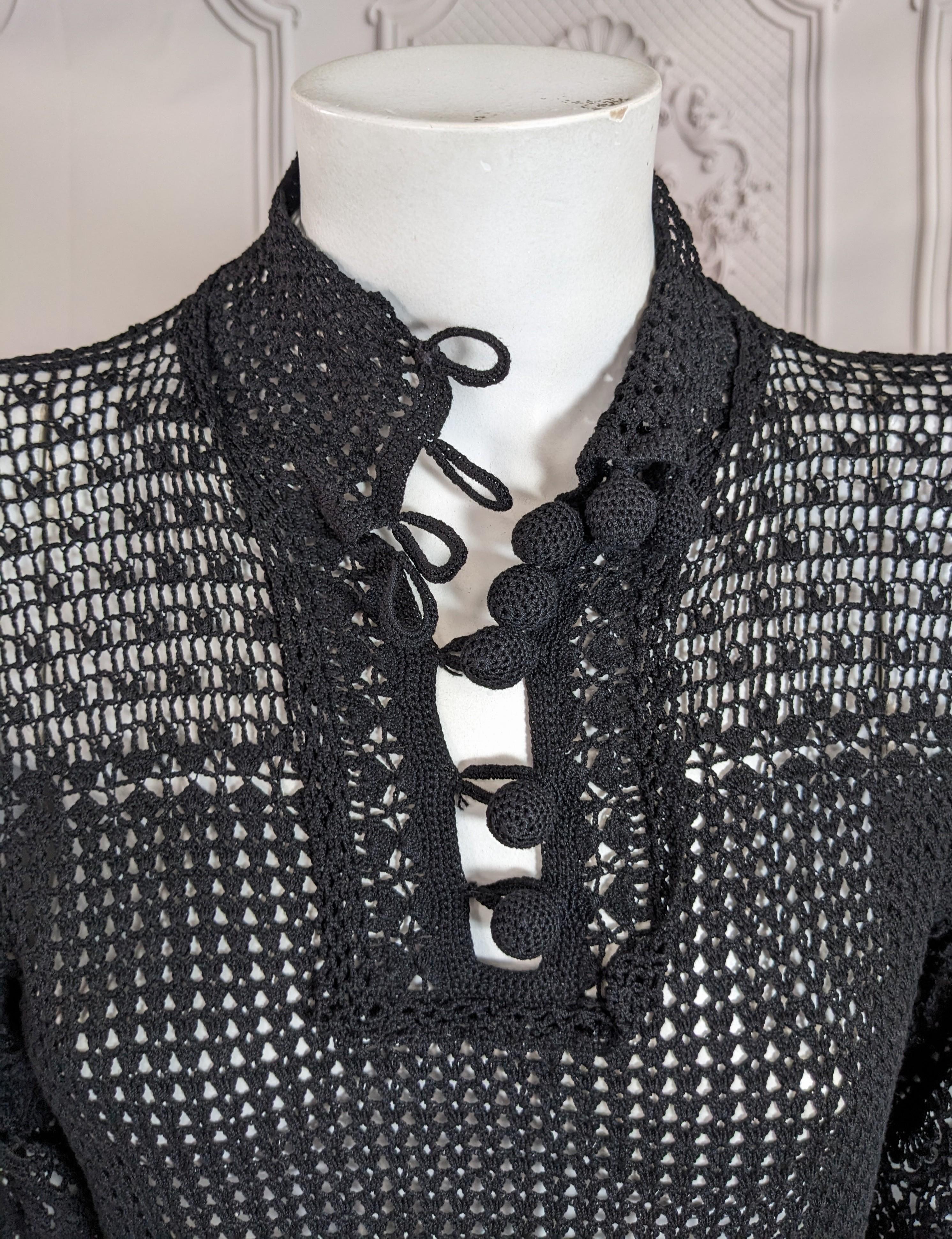 Robe en crochet Art déco Unisexe en vente