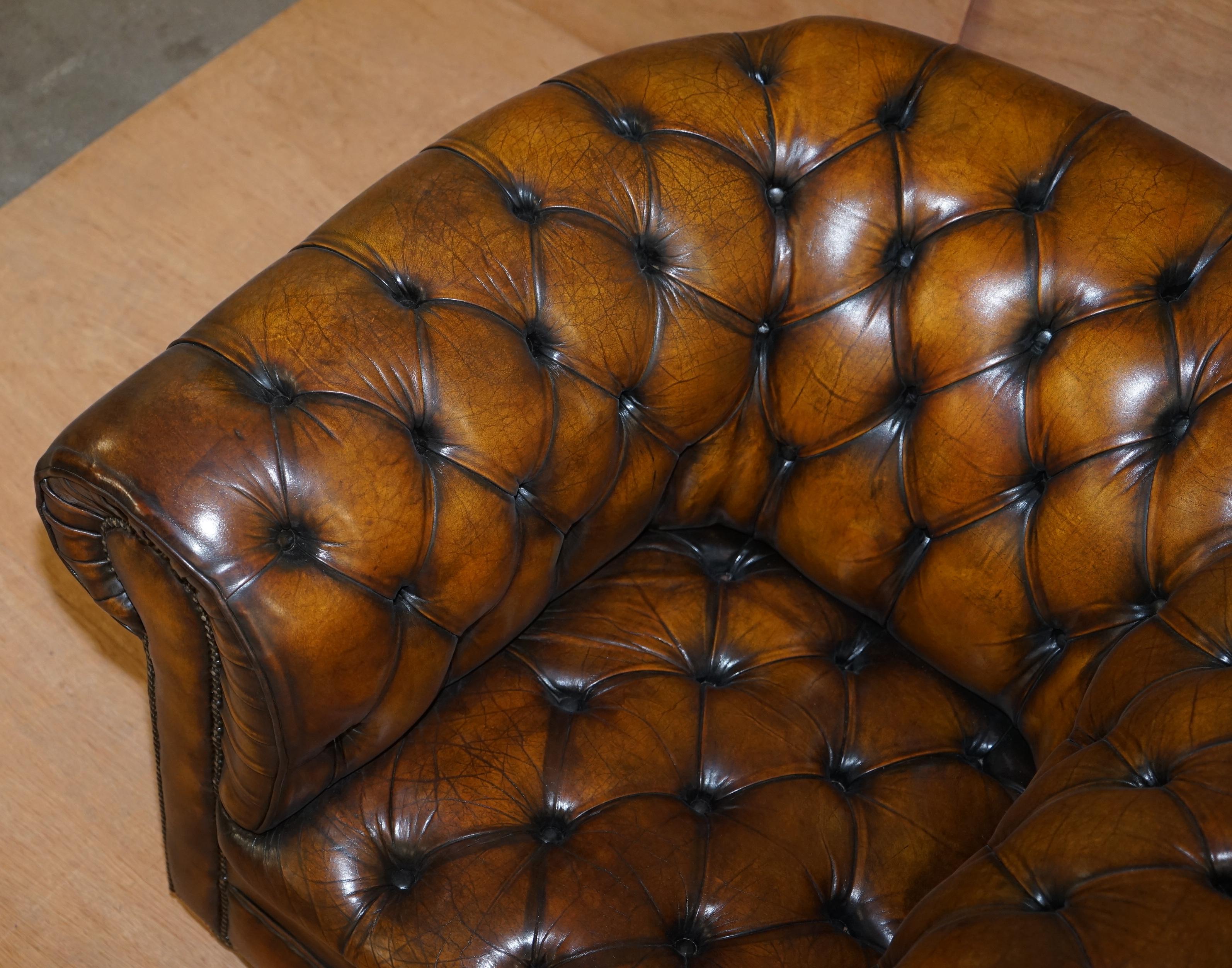 Art Deco Hand Dyed Brown Leather Fully Buttoned Chesterfield Club Armchair For Sale 5