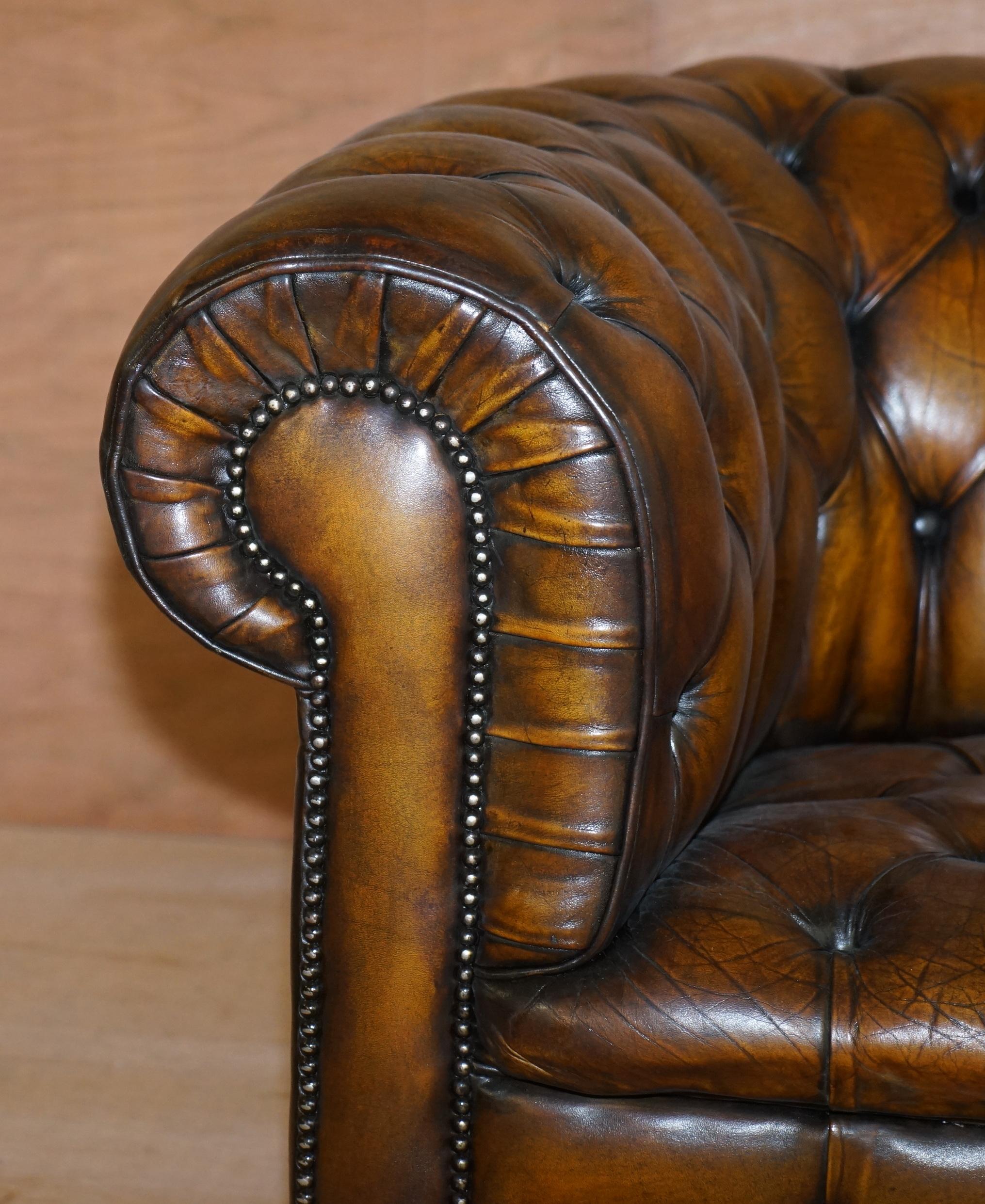 20th Century Art Deco Hand Dyed Brown Leather Fully Buttoned Chesterfield Club Armchair For Sale