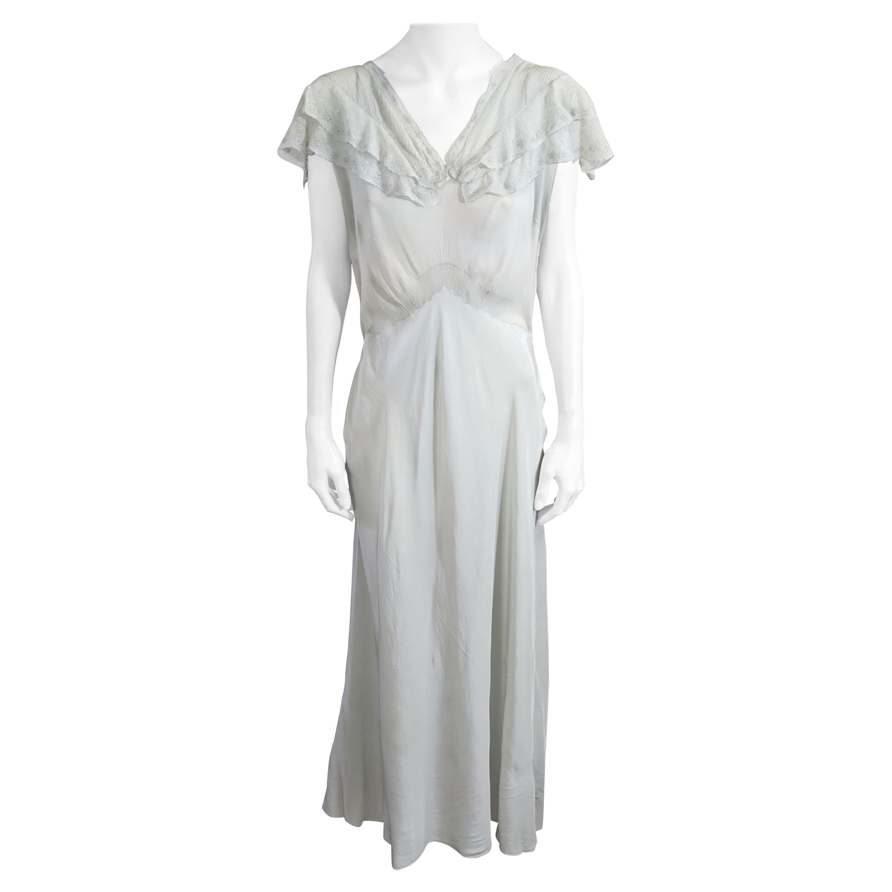 Art Deco Handbesticktes Slip-Kleid aus Seide, Chiffon und Krepp