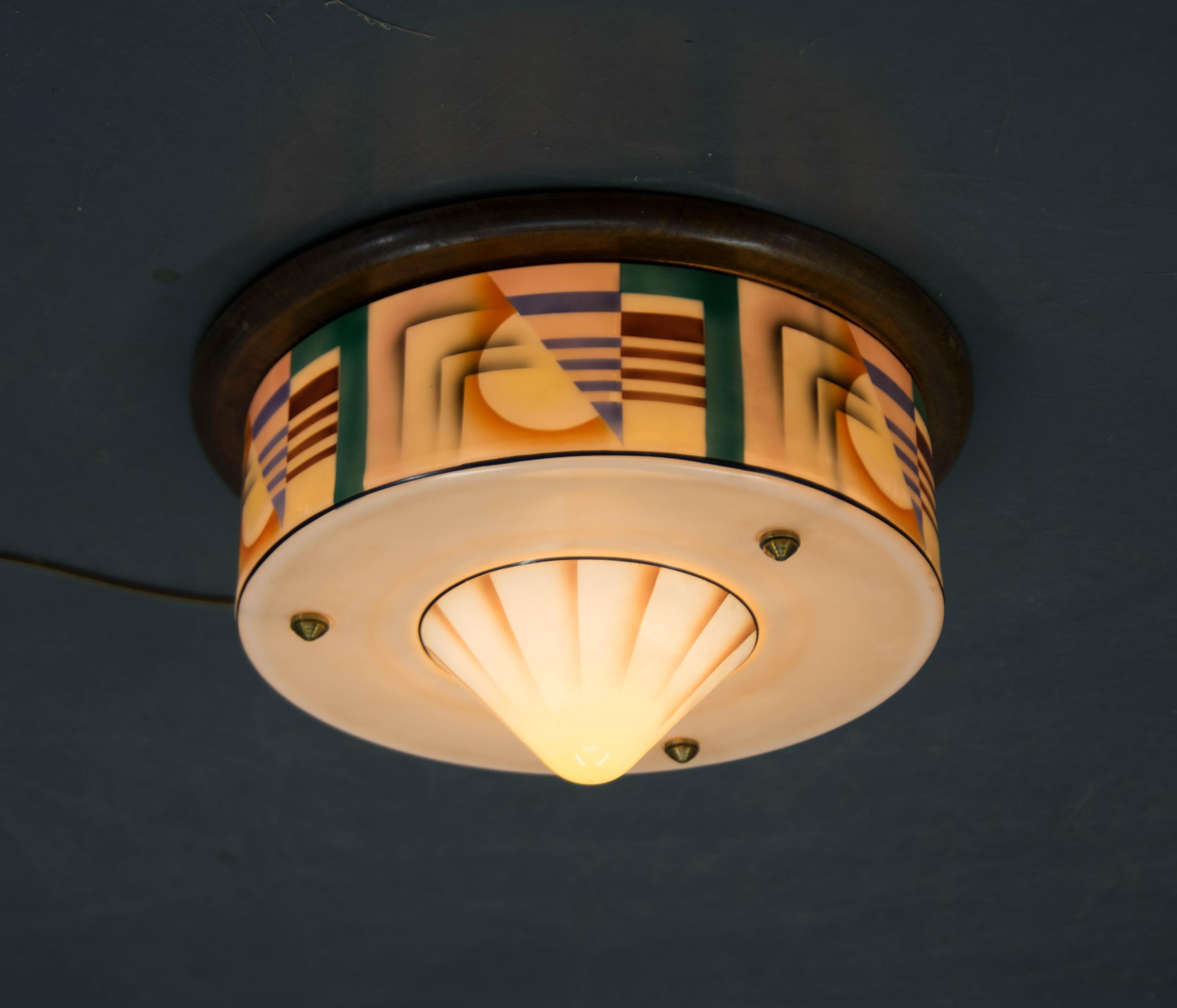 Europeo Art Deco, montatura ad incasso in vetro dipinto a mano, anni '20 in vendita