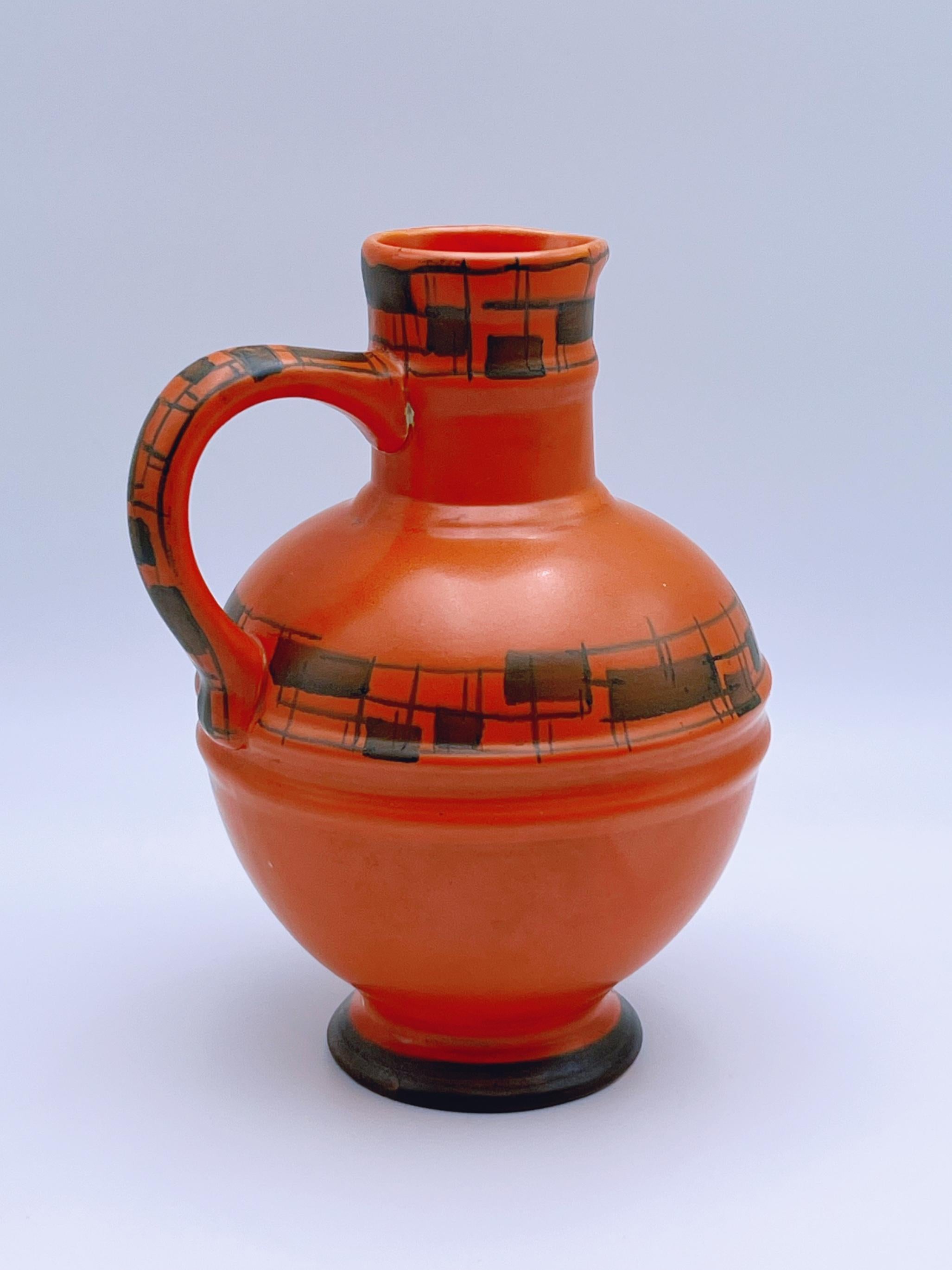 Vase pichet peint à la main par Egersund Faience, Norvège, années 1930 en vente 2