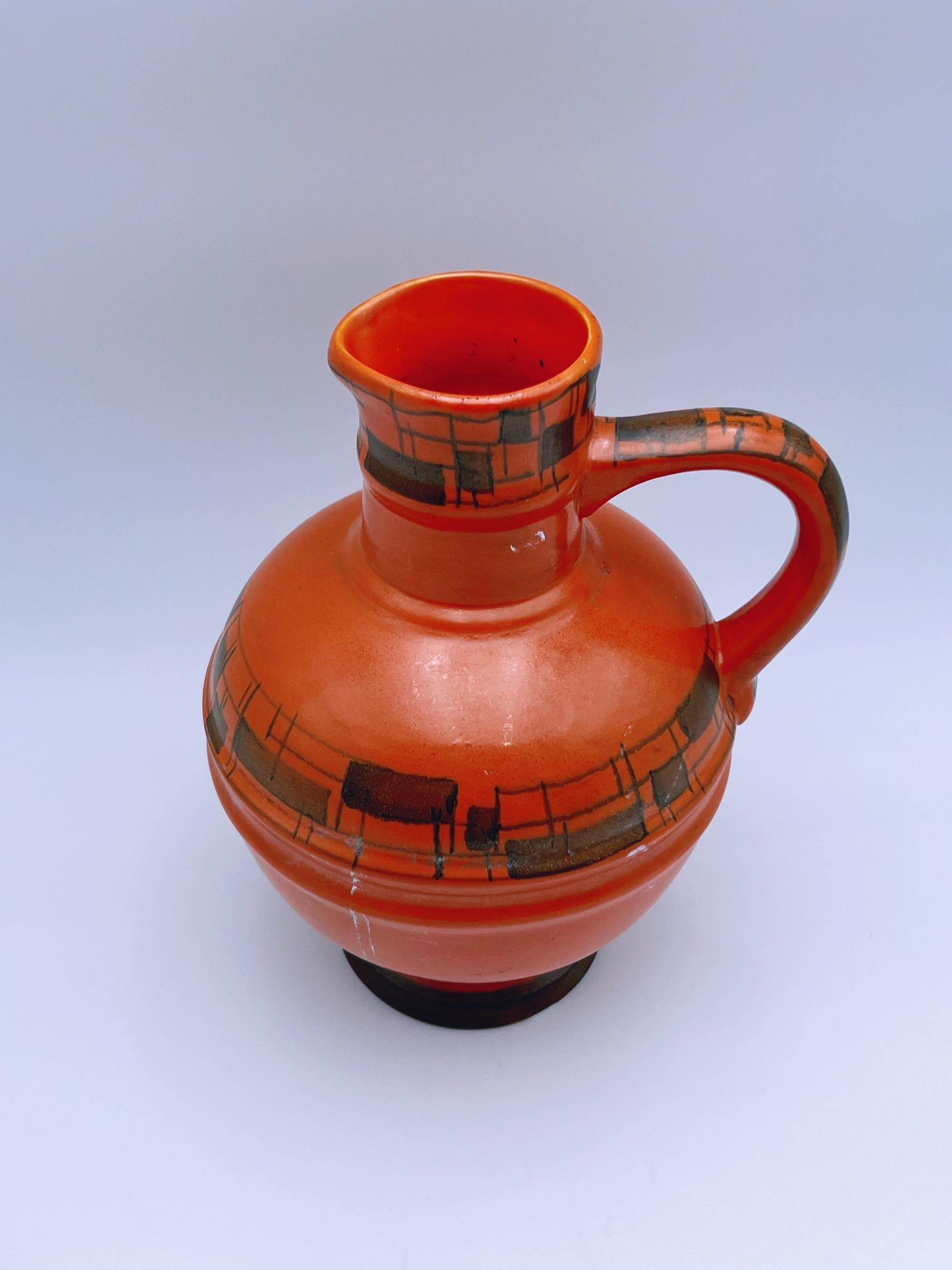 Peint à la main Vase pichet peint à la main par Egersund Faience, Norvège, années 1930 en vente