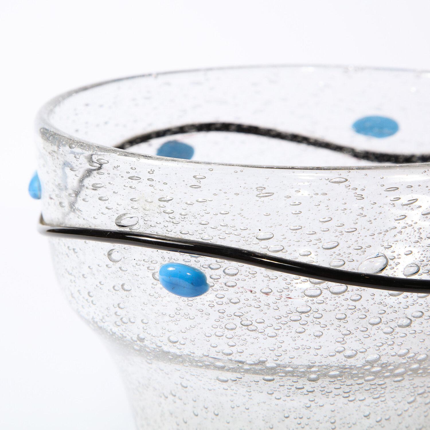 Handgeblasene Art-Déco-Vase mit blauen, eiförmigen und schwarzen, geschwungenen Details, signiert Daum im Angebot 5