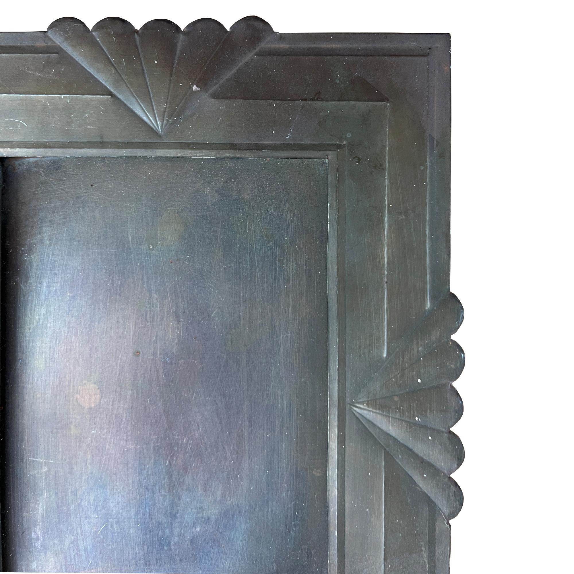 Handgefertigter Metall-Bilderrahmen mit Fächermotiven im Art Deco-Stil, Jonathan Parks Estate (Art déco) im Angebot