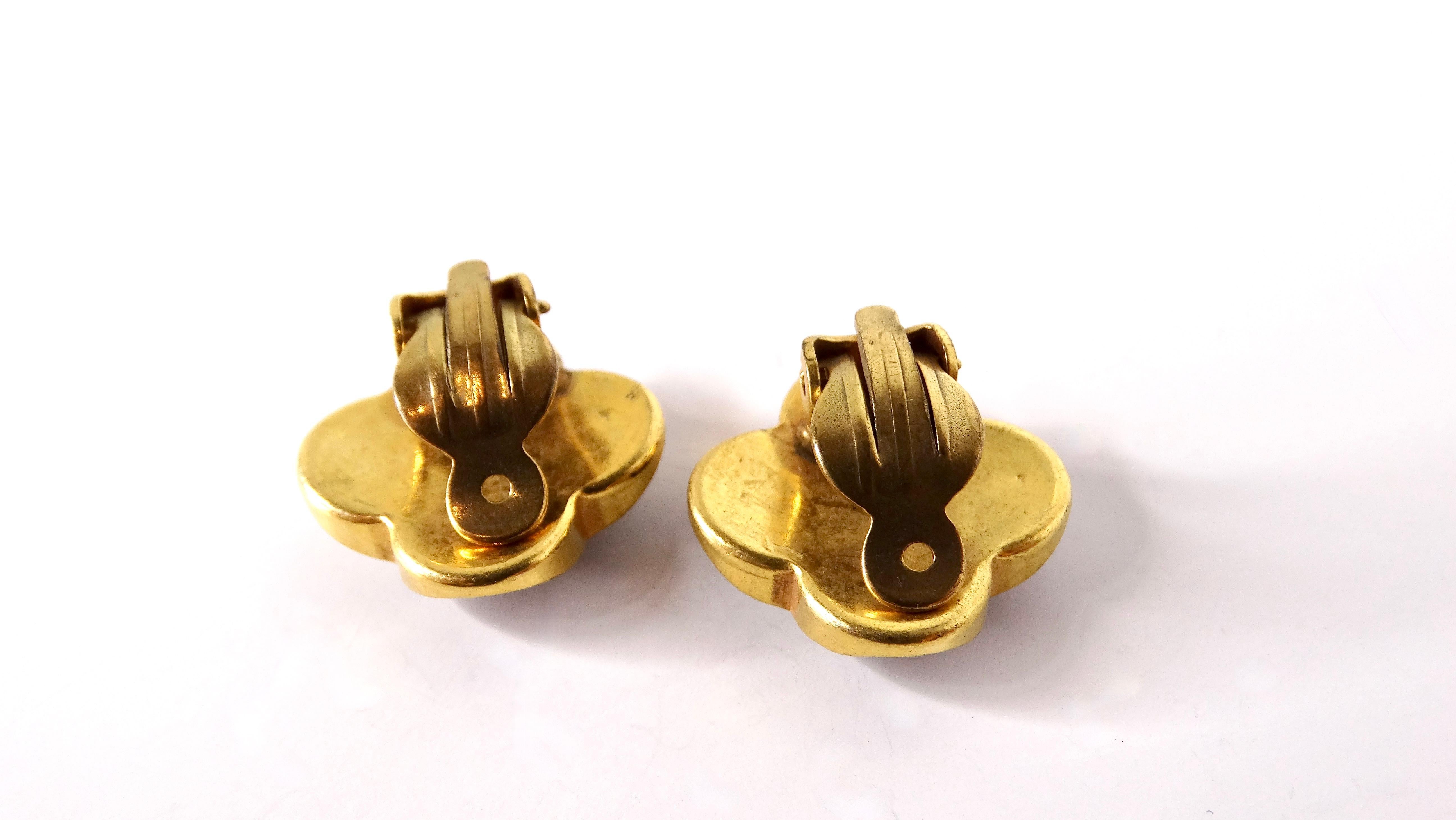 Women's Art Deco Handmade Damascene Clover 18k Gold Plated Earrings For Sale