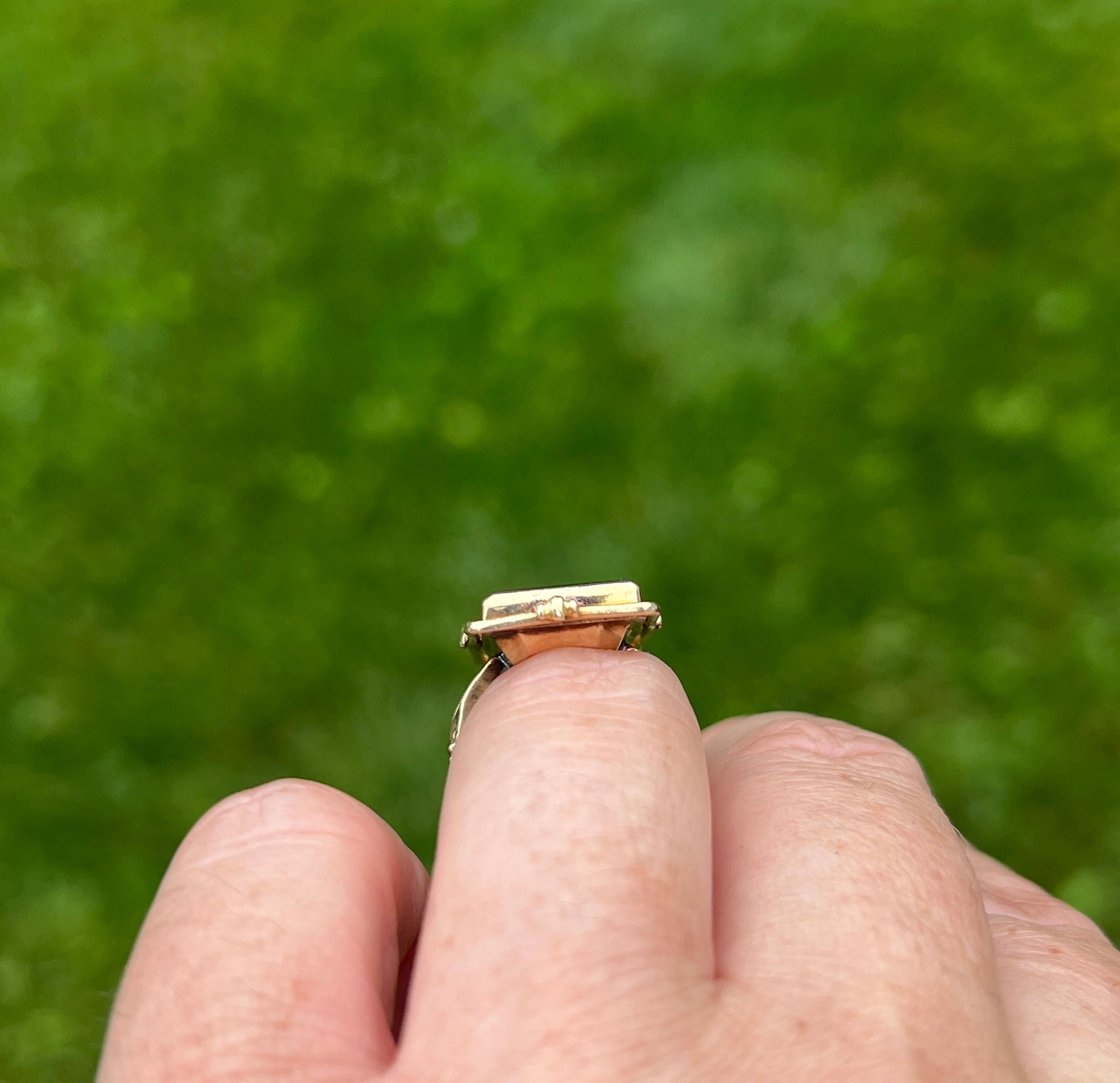 Art Deco Handmade Onyx and Diamond 10k Yellow and White Gold Cocktail Ring 1930s For Sale 7