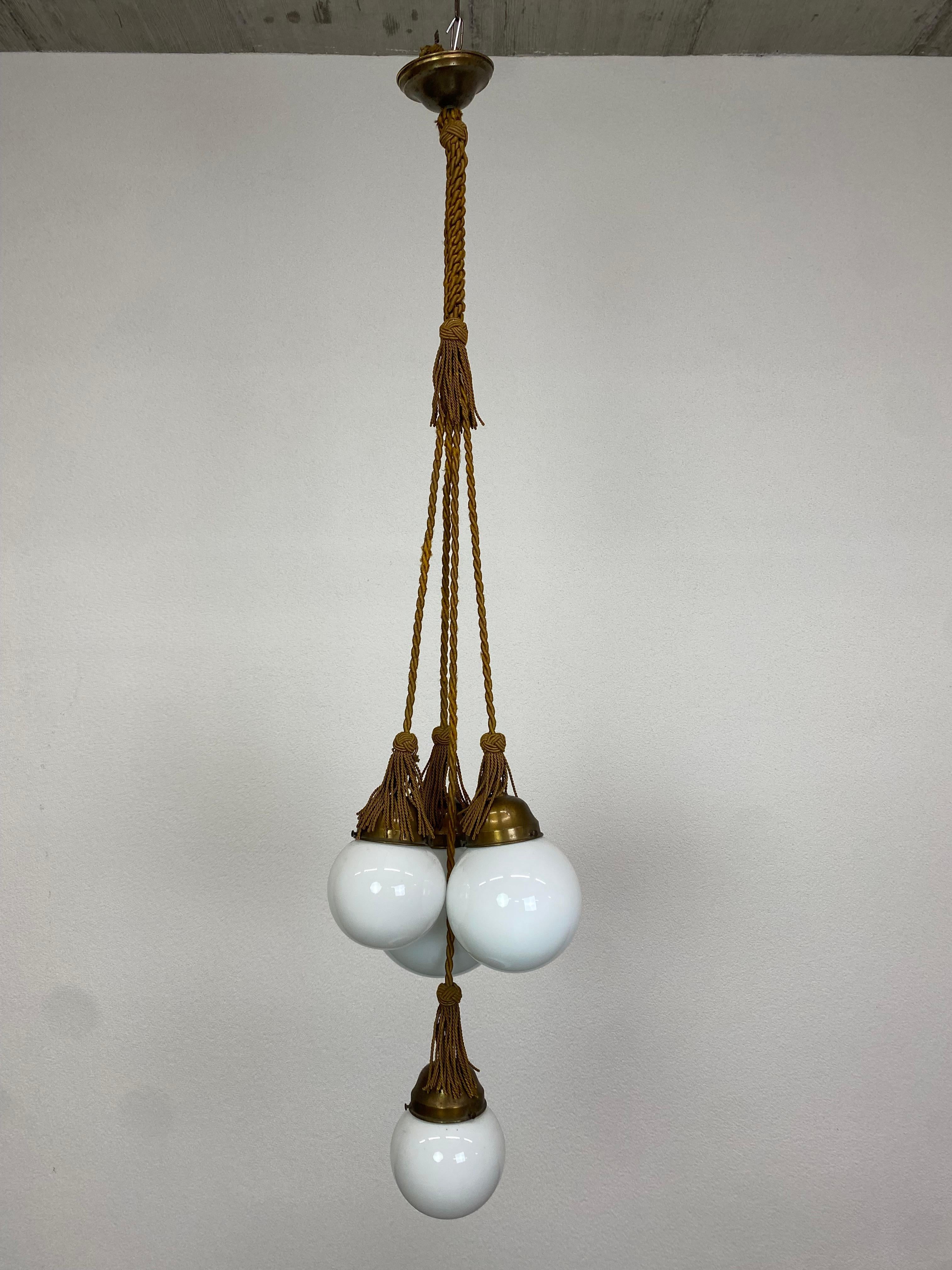 Art deco Hängelampe.