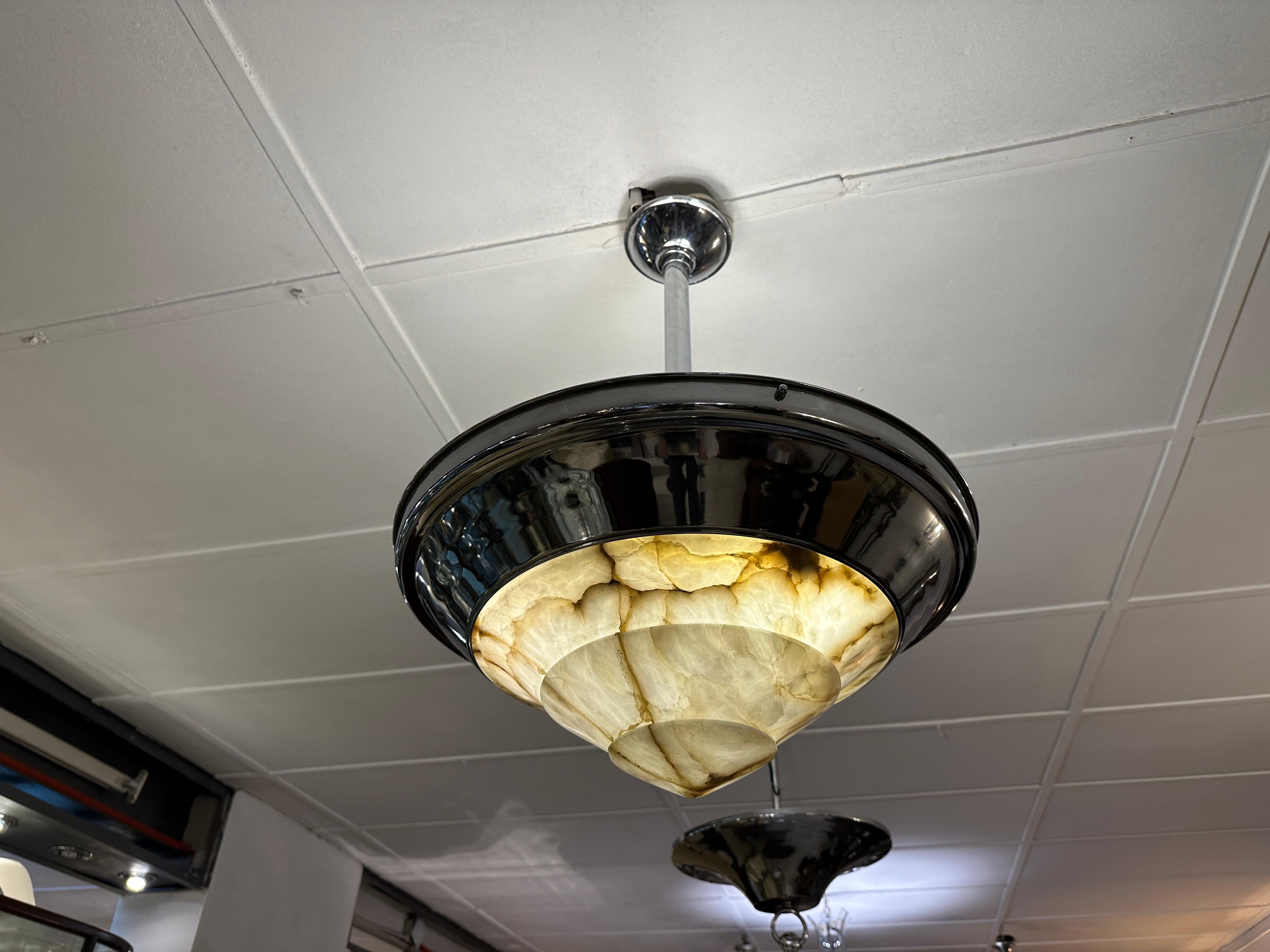 Lampada a sospensione Art Déco in cromo e alabastro, Germania, 1930 in vendita 1