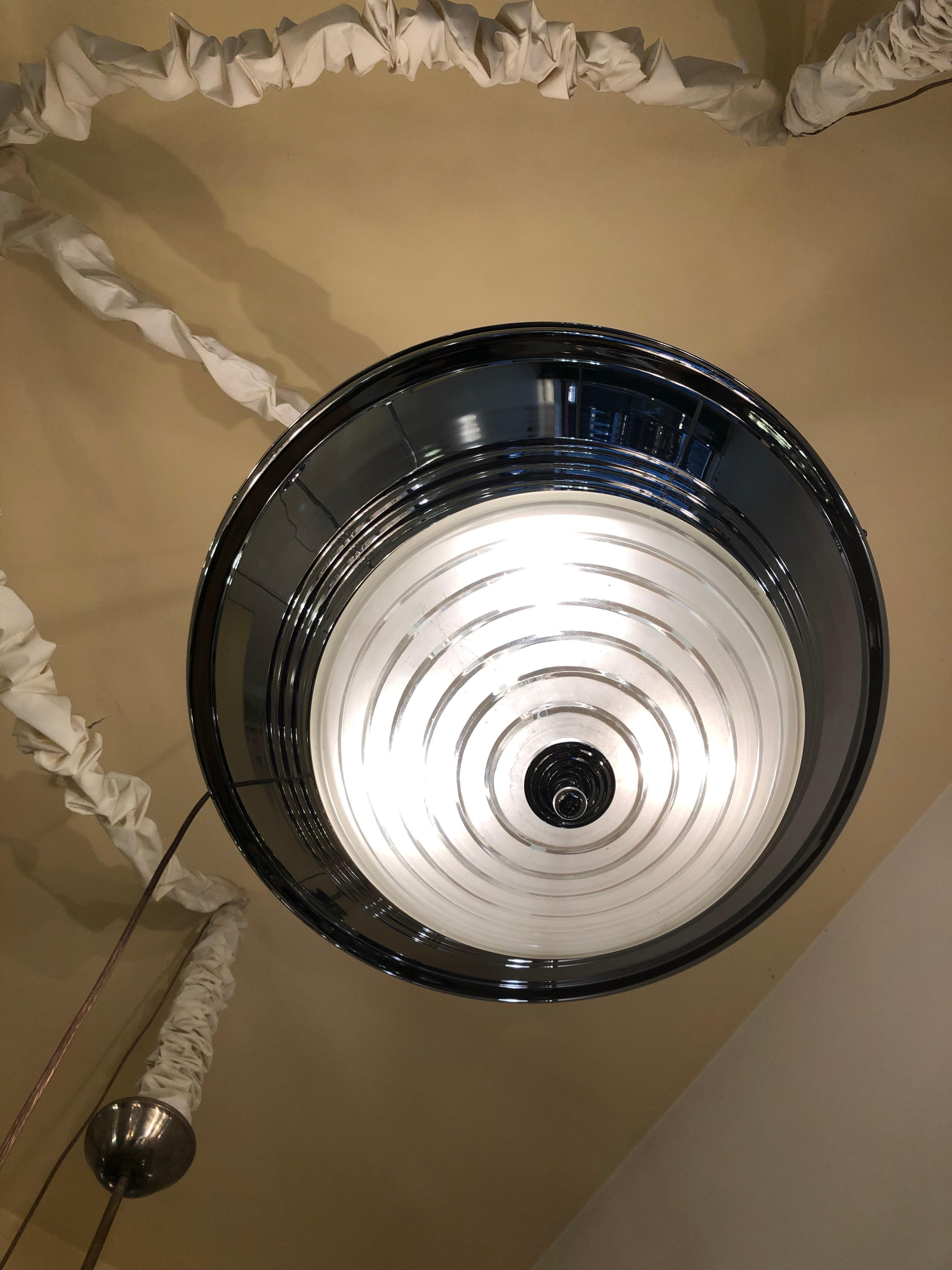 Milieu du XXe siècle Lampe à suspension Art Déco en chrome et verre, Allemagne en vente