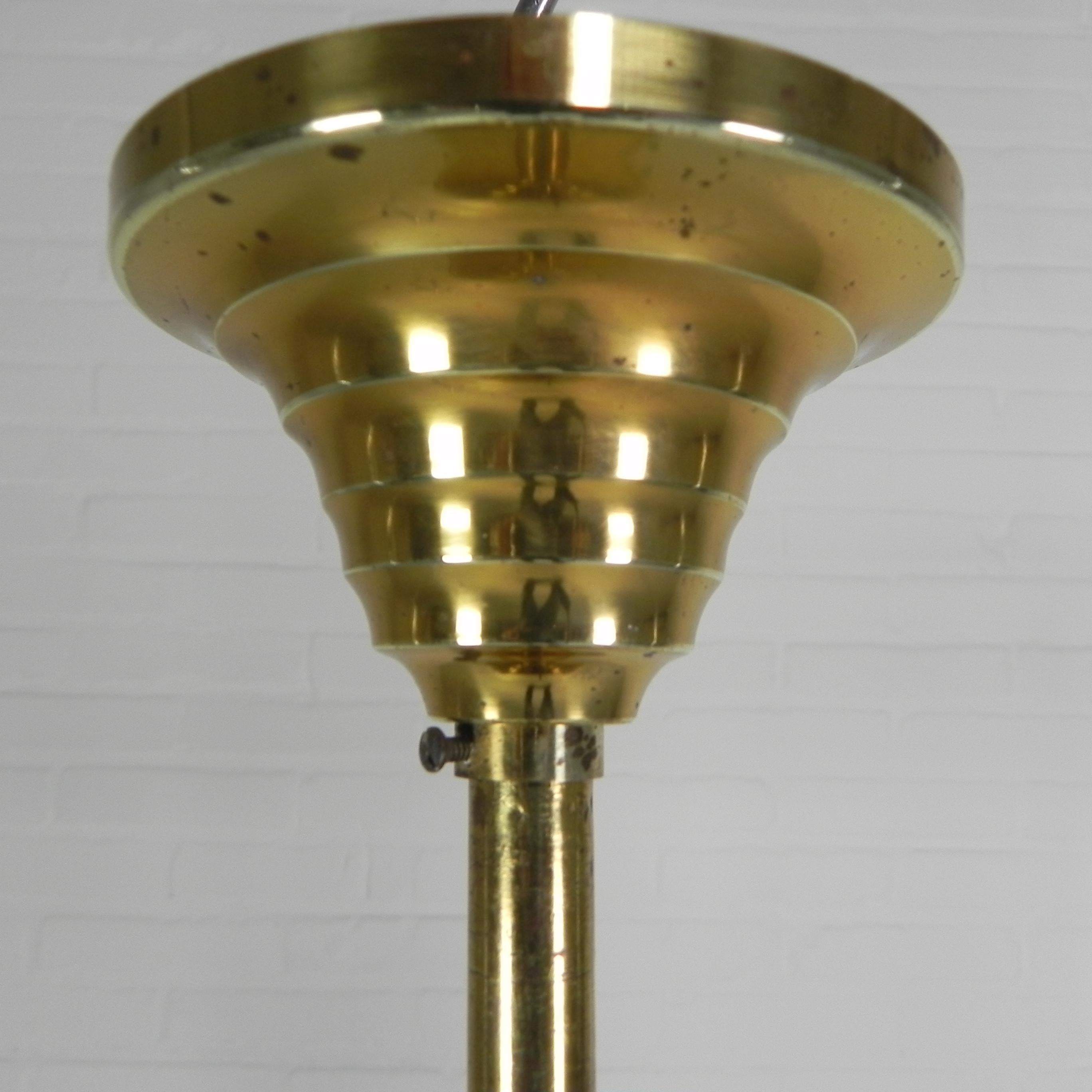 Lampe suspendue Art déco avec abat-jour en verre, années 1930 en vente 2