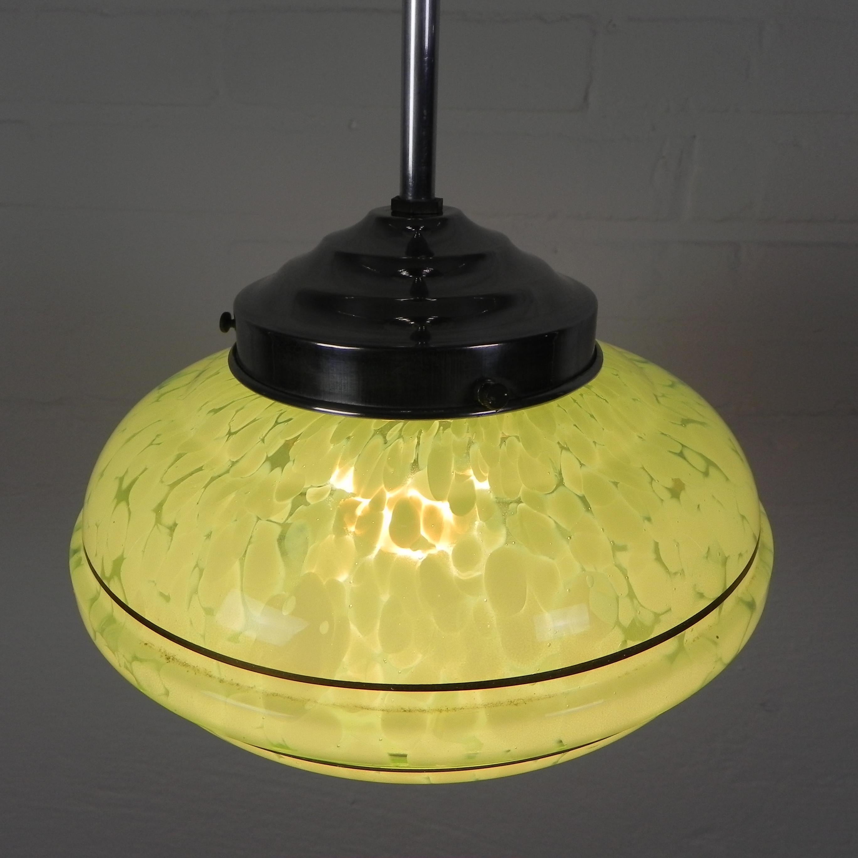 Art Deco hanging lamp with green cloudy glass shade, 1930s For Sale 4