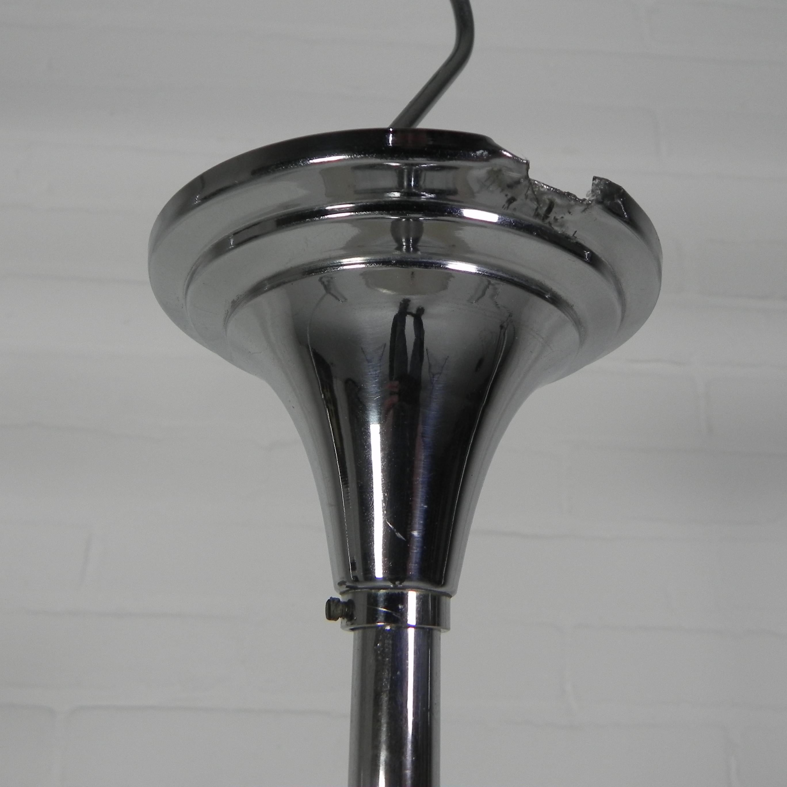 Art Deco hanging lamp with pink glass shade, 1930s For Sale 1