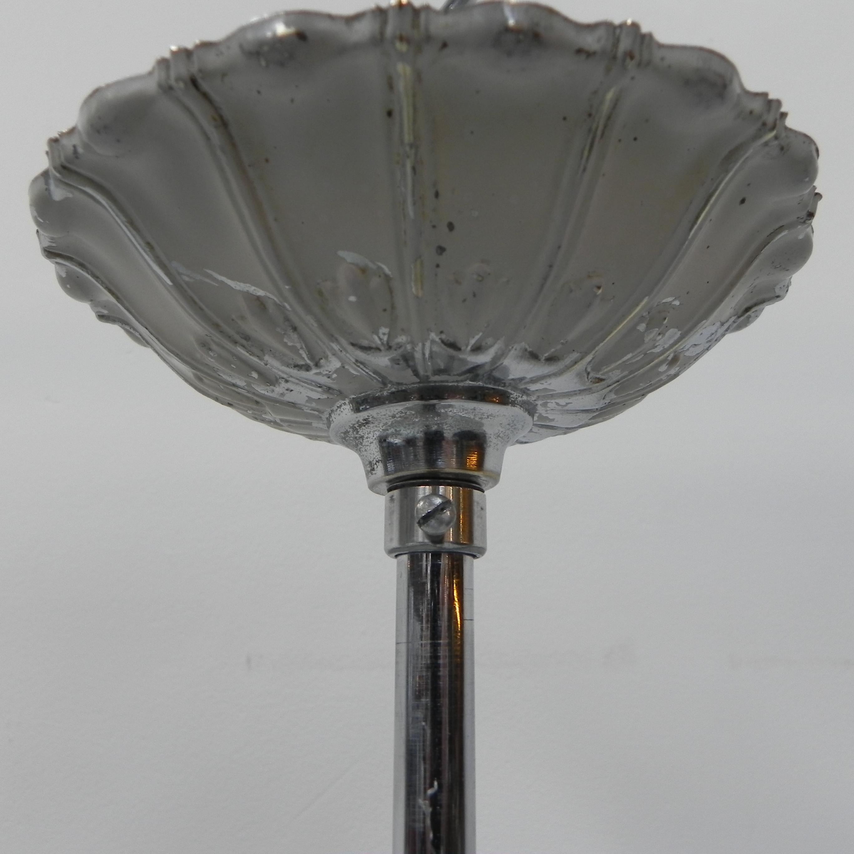 Art Deco hanging lamp with pink glass shade For Sale 4