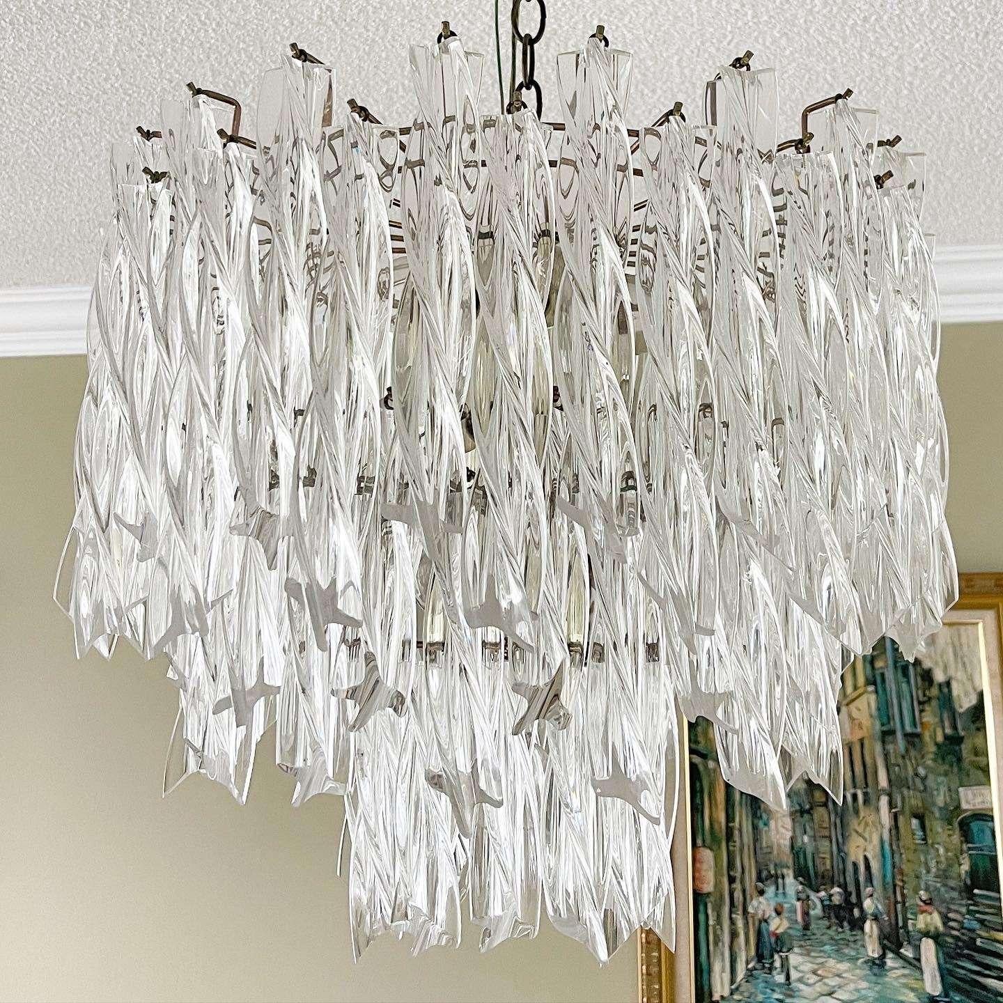 Lampadario a sospensione in lucite Art Deco in vendita 3