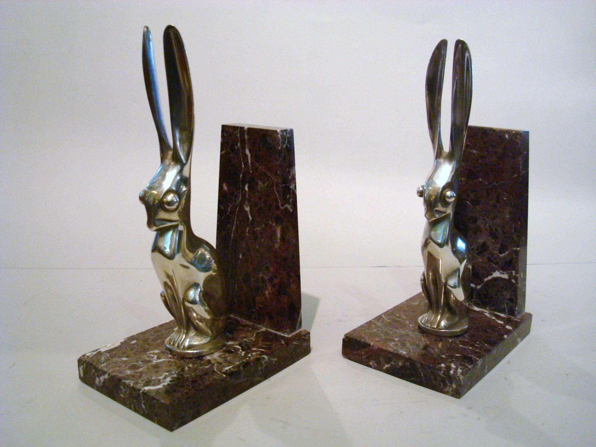 Argenté Serre-livres Art Déco en forme de harnais ou de lapin conçu par Becquerel en vente