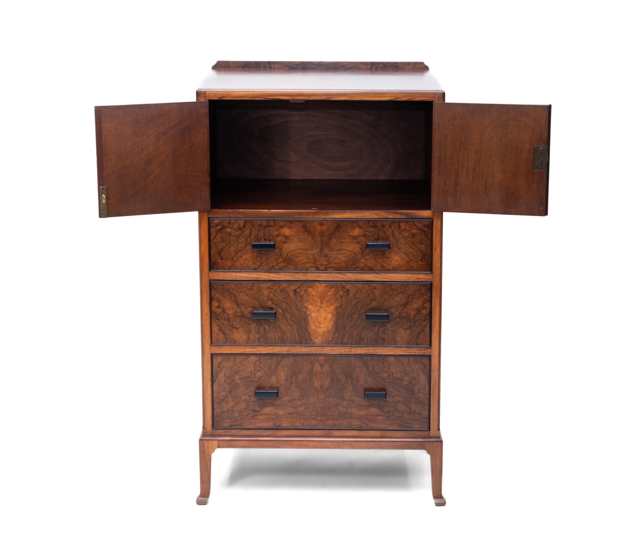 Art Deco Heals Figured Walnut Tallboy Chest Of Drawers Of Small Proportions 1930 For Sale 3