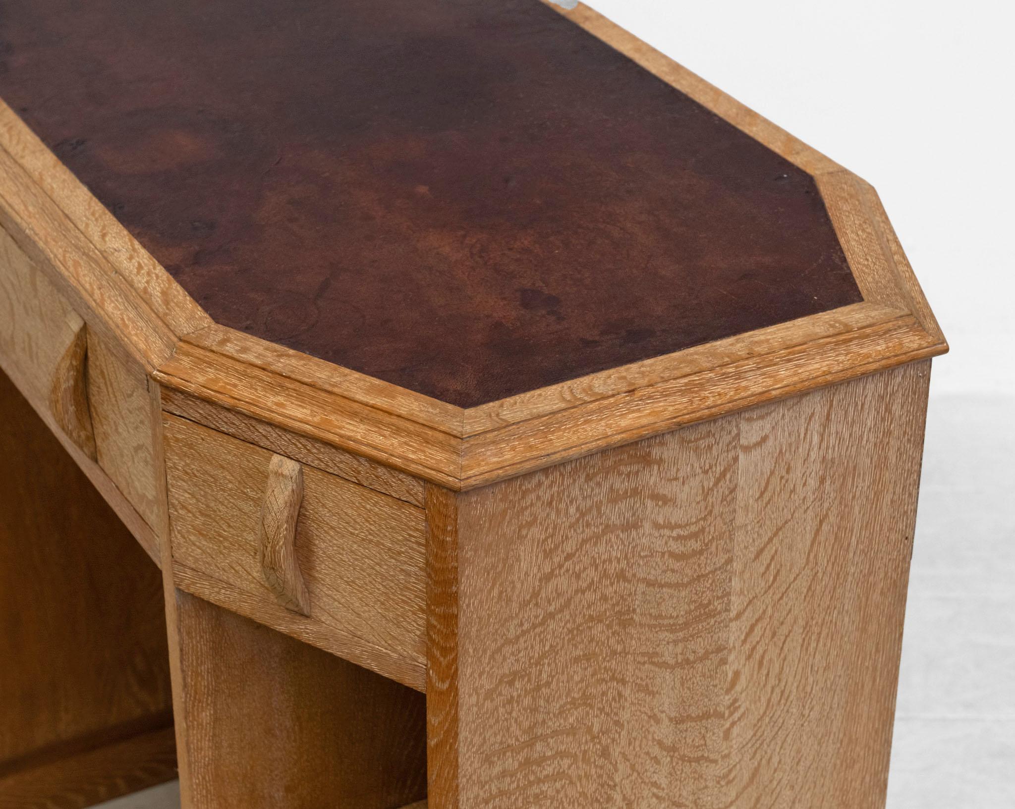 Art Deco Heals Limed Oak Octagonal Writing Desk Double Sided Bookcase 1930 en vente 2