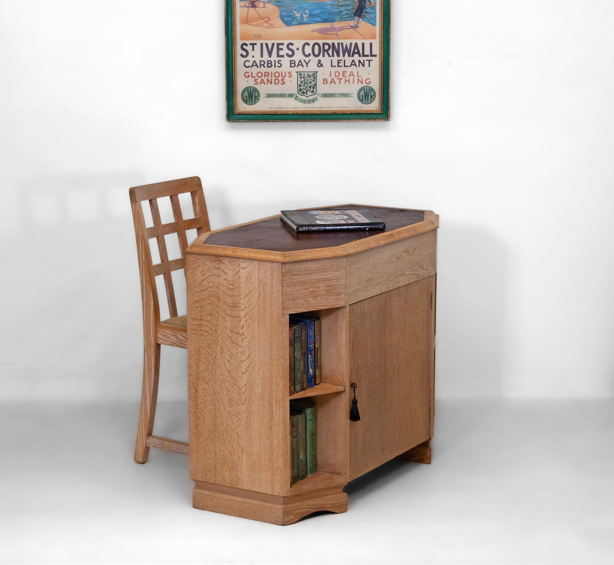 Art déco Art Deco Heals Limed Oak Octagonal Writing Desk Double Sided Bookcase 1930 en vente