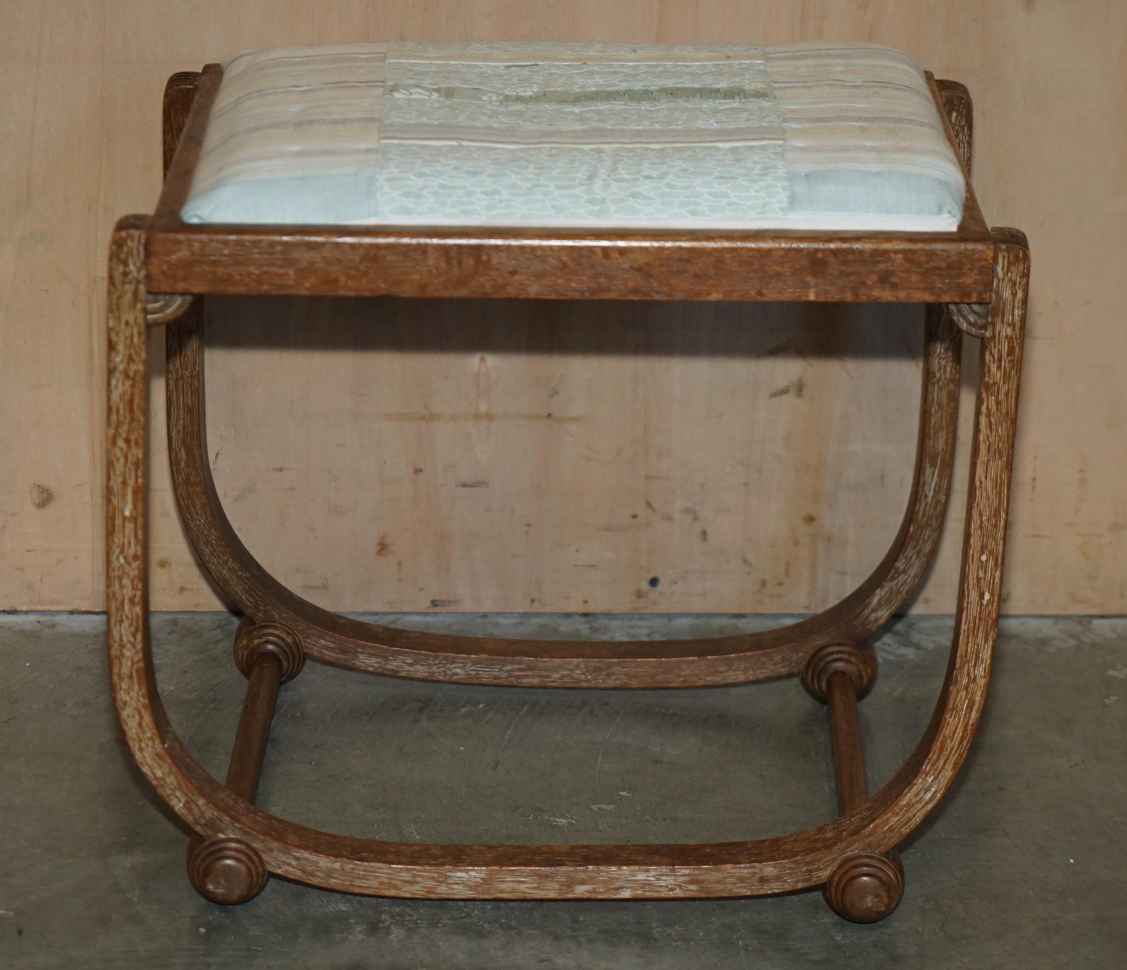 ART DECO HEALS LONDON LiMED OAK DRESSING TABLE & STOOL PART OF A LARGE SUITE For Sale 10