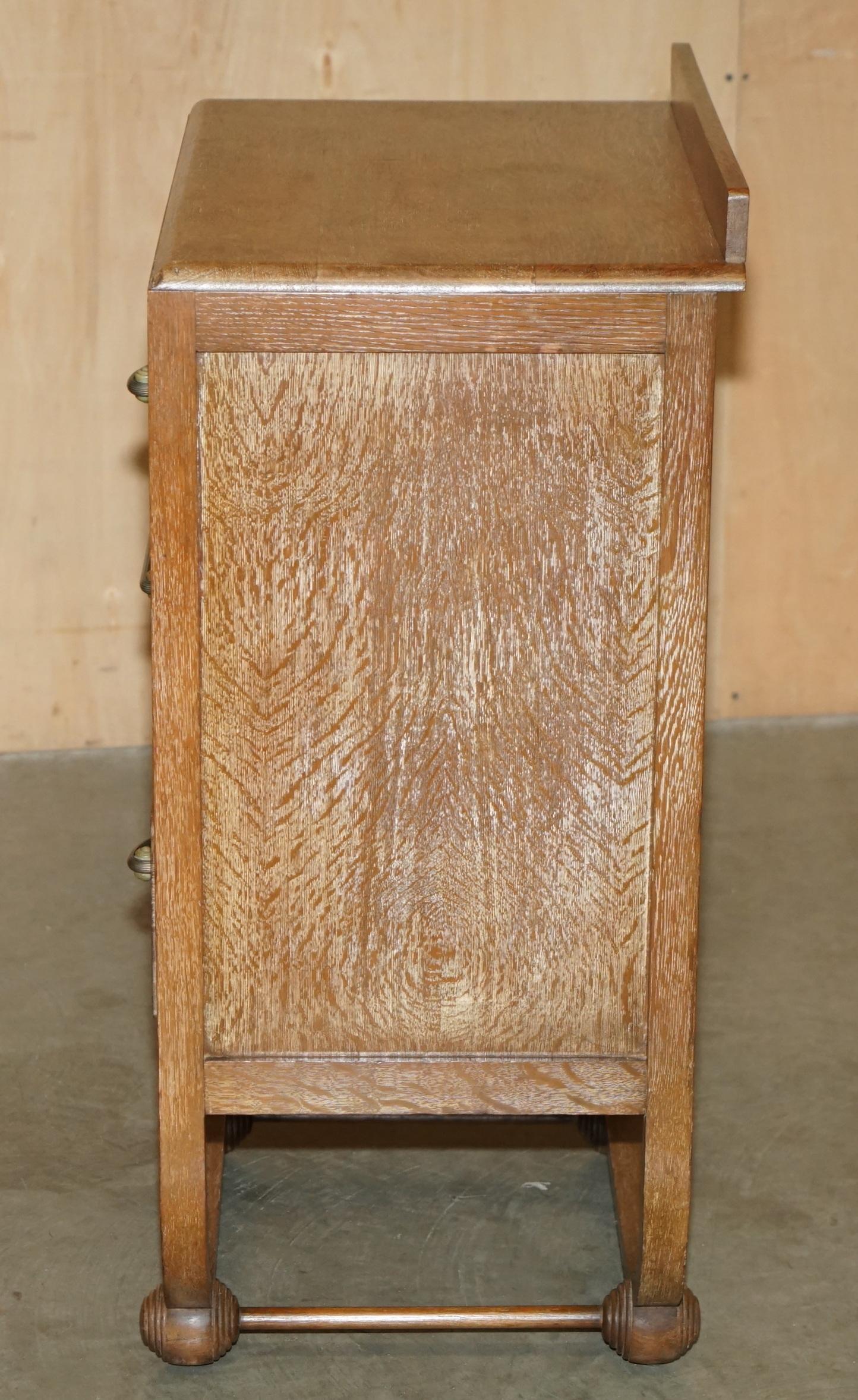 ART DECO HEALS LONDON LIMED OAK TALL CHEST OF DRAWERS OF A LARGE SUiTE im Angebot 6