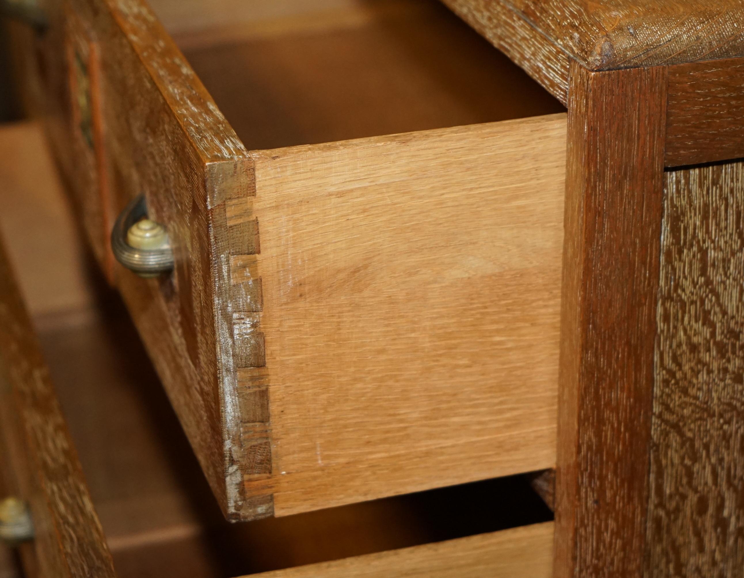 ART DECO HEALS LONDON LIMED OAK TALL CHEST OF DRAWERS OF A LARGE SUiTE im Angebot 9