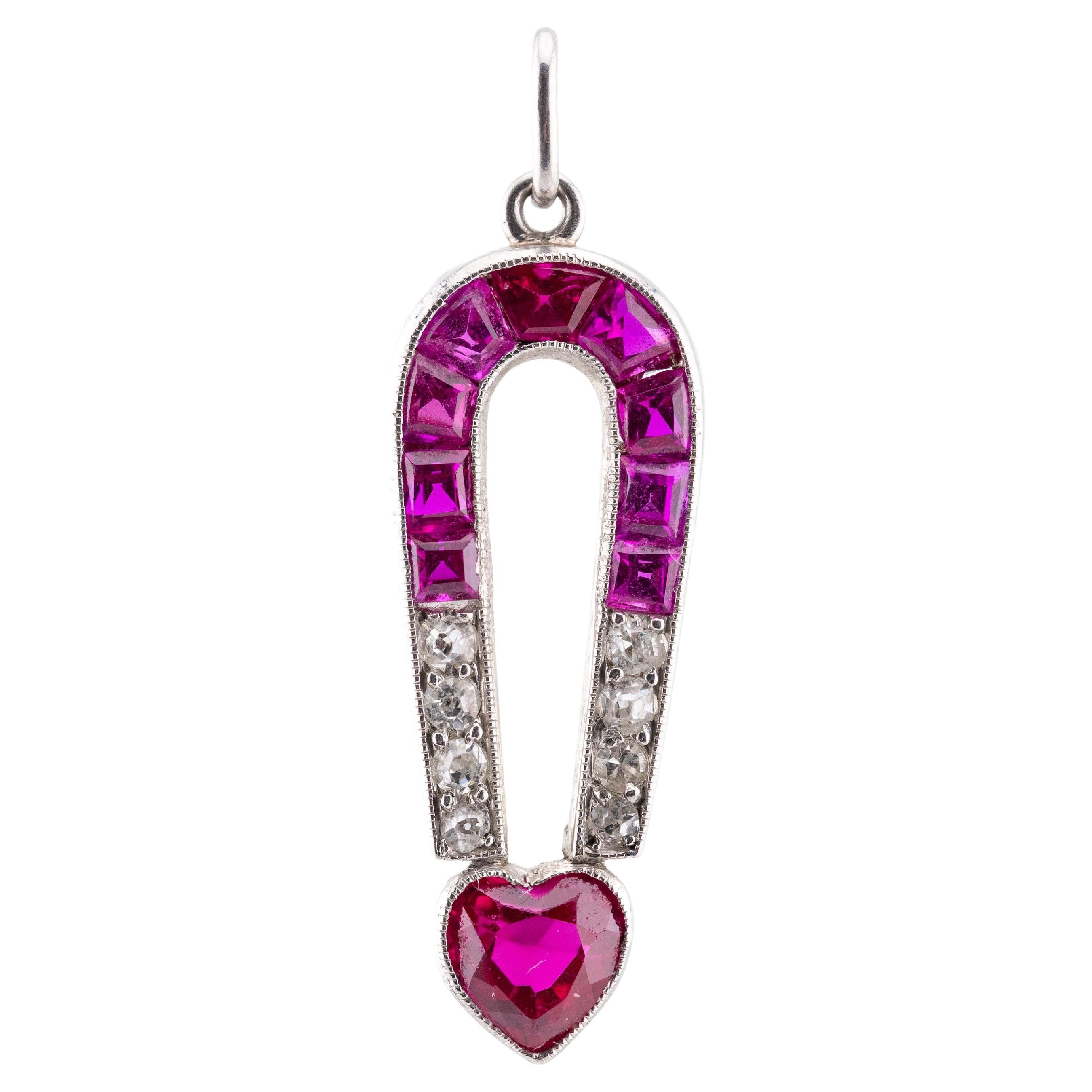 Ciondolo a forma di cuore e calamita con diamante e rubino in platino Art Deco