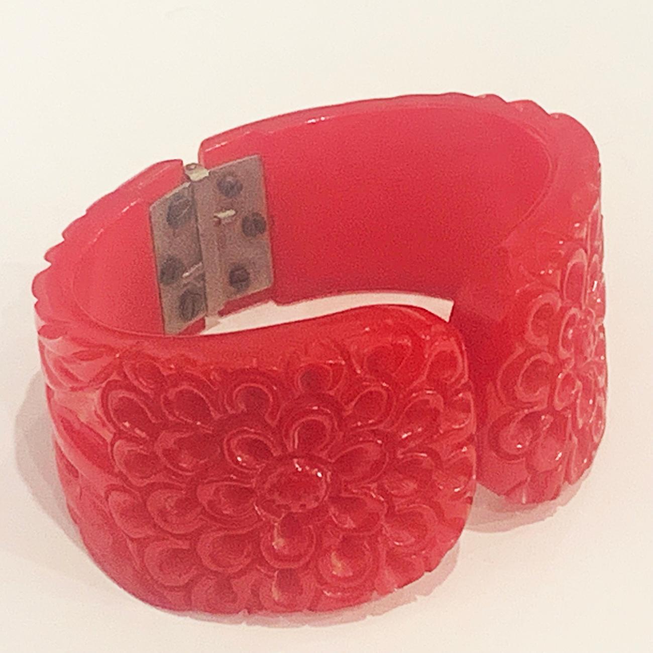 Women's or Men's Art Deco heavily carved Lipstick red clamper hinged bangle bracelet