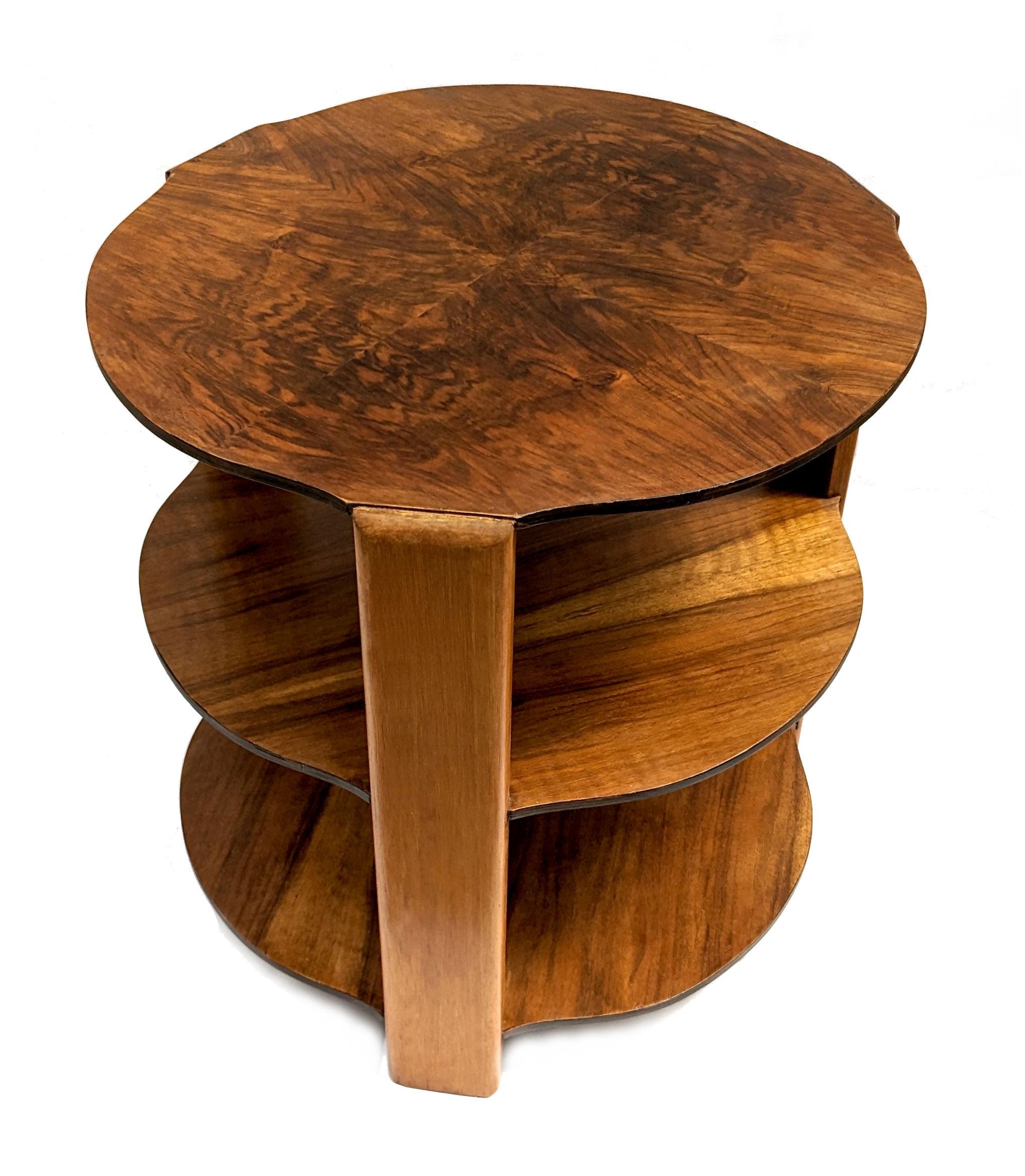 Art Deco Heavily Figured Walnut Occasional Table, English, circa 1930 For Sale 3