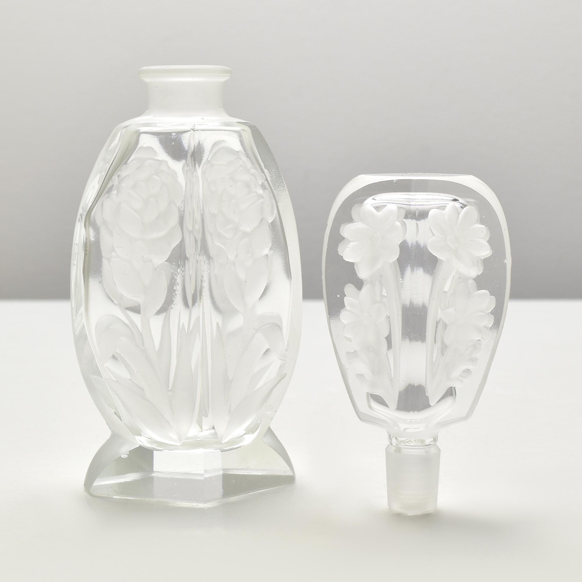 Milieu du XXe siècle Flacon de parfum en taille-douce Art Déco Heinrich Hoffmann en vente