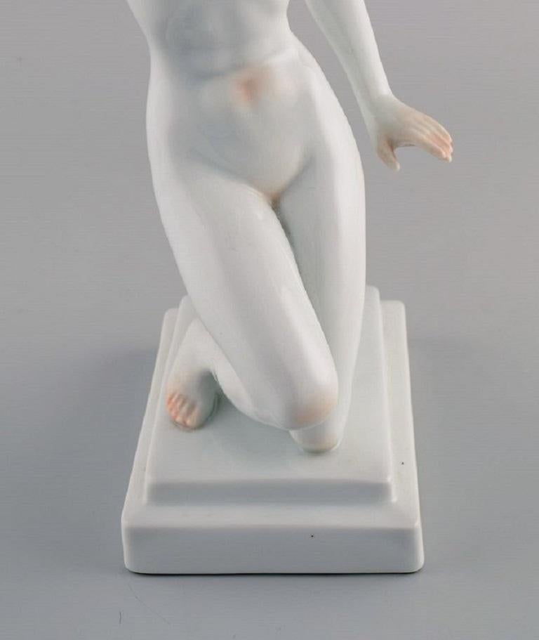 Art Deco Herend Porcelain Figurine, Cleopatra with Snake, Mid-20th Century For Sale 3
