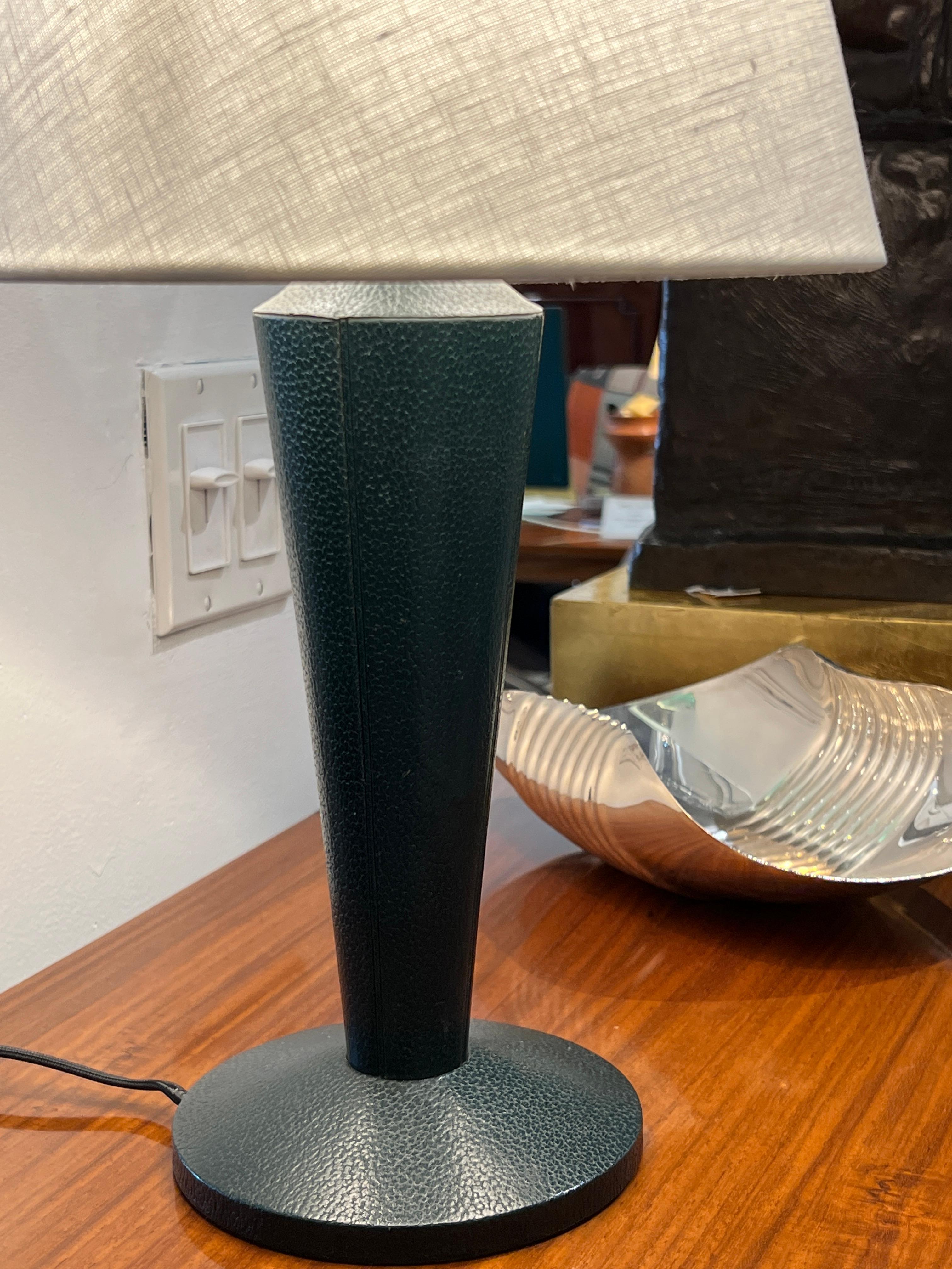 Art Deco Hermes Green Leather Table Lamp In Good Condition For Sale In Miami, FL