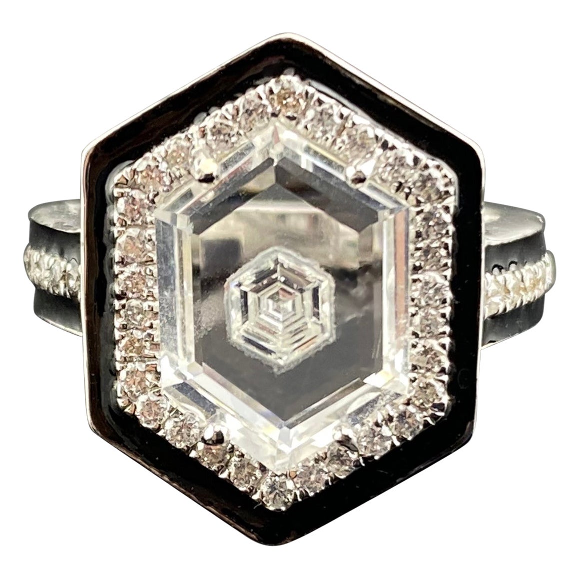 Anillo de compromiso vintage inspirado en el diamante hexagonal y el cristal de roca Art Déco en venta