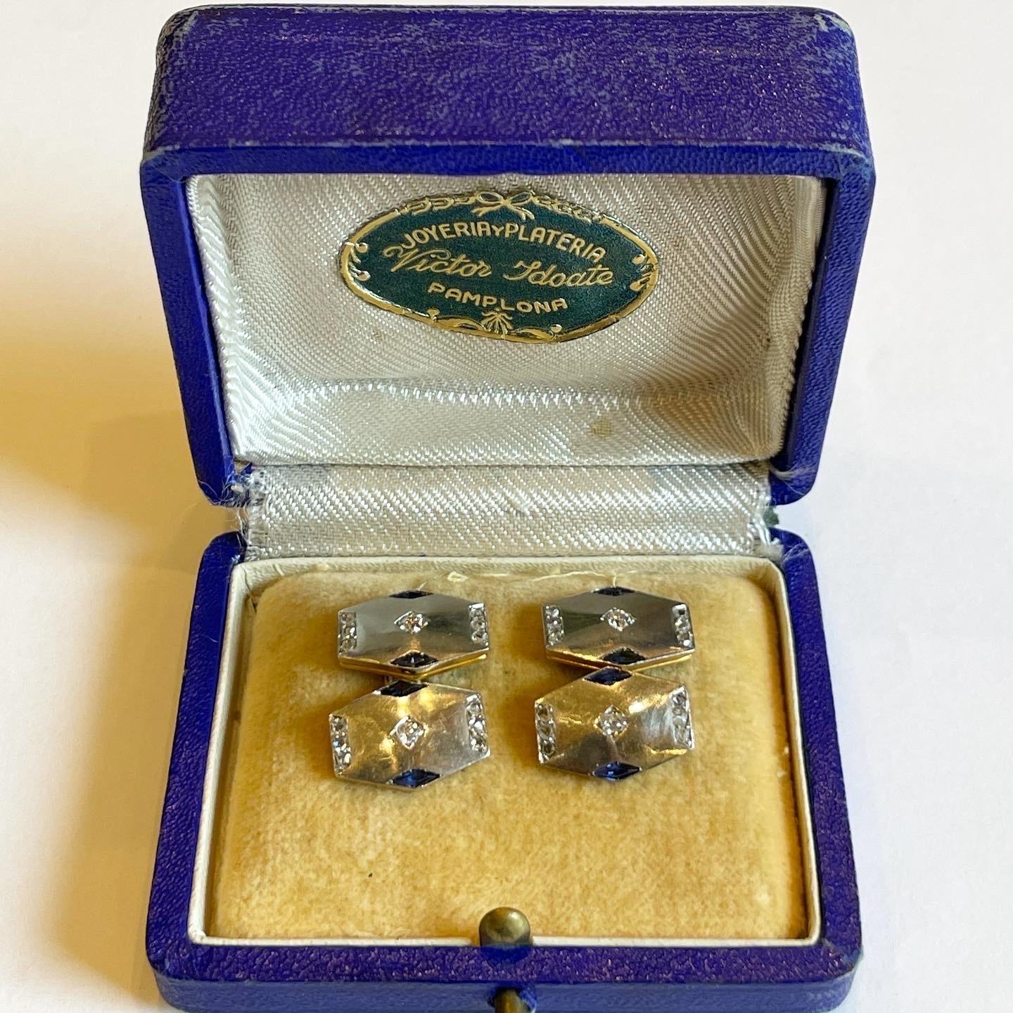 Sechseckige Art-déco-Manschettenknöpfe aus Platin und Gelbgold mit Diamanten im Rosenschliff und Saphir im Angebot 3