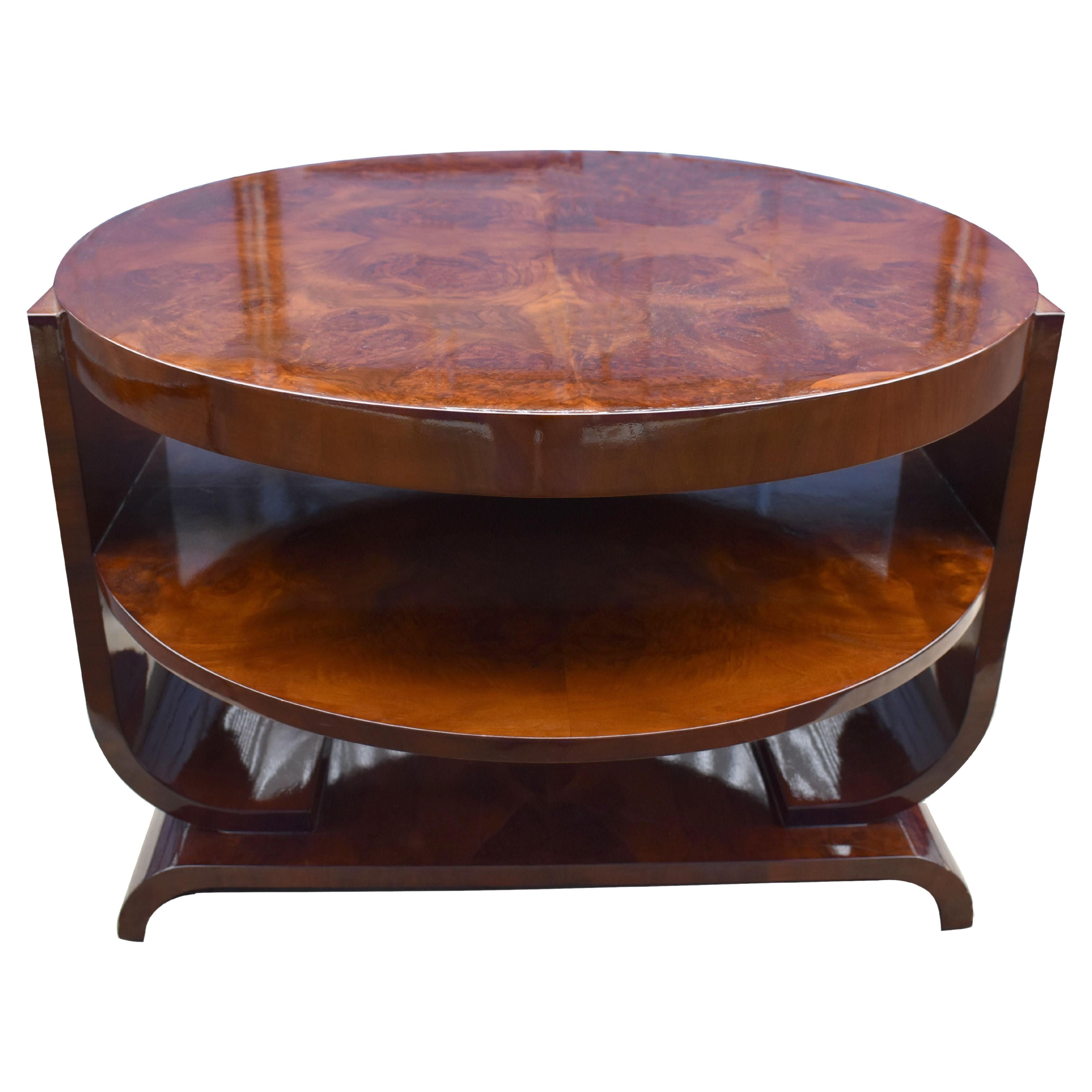 Art Deco High End Italian Walnut Modernist Table, circa 1930 For Sale