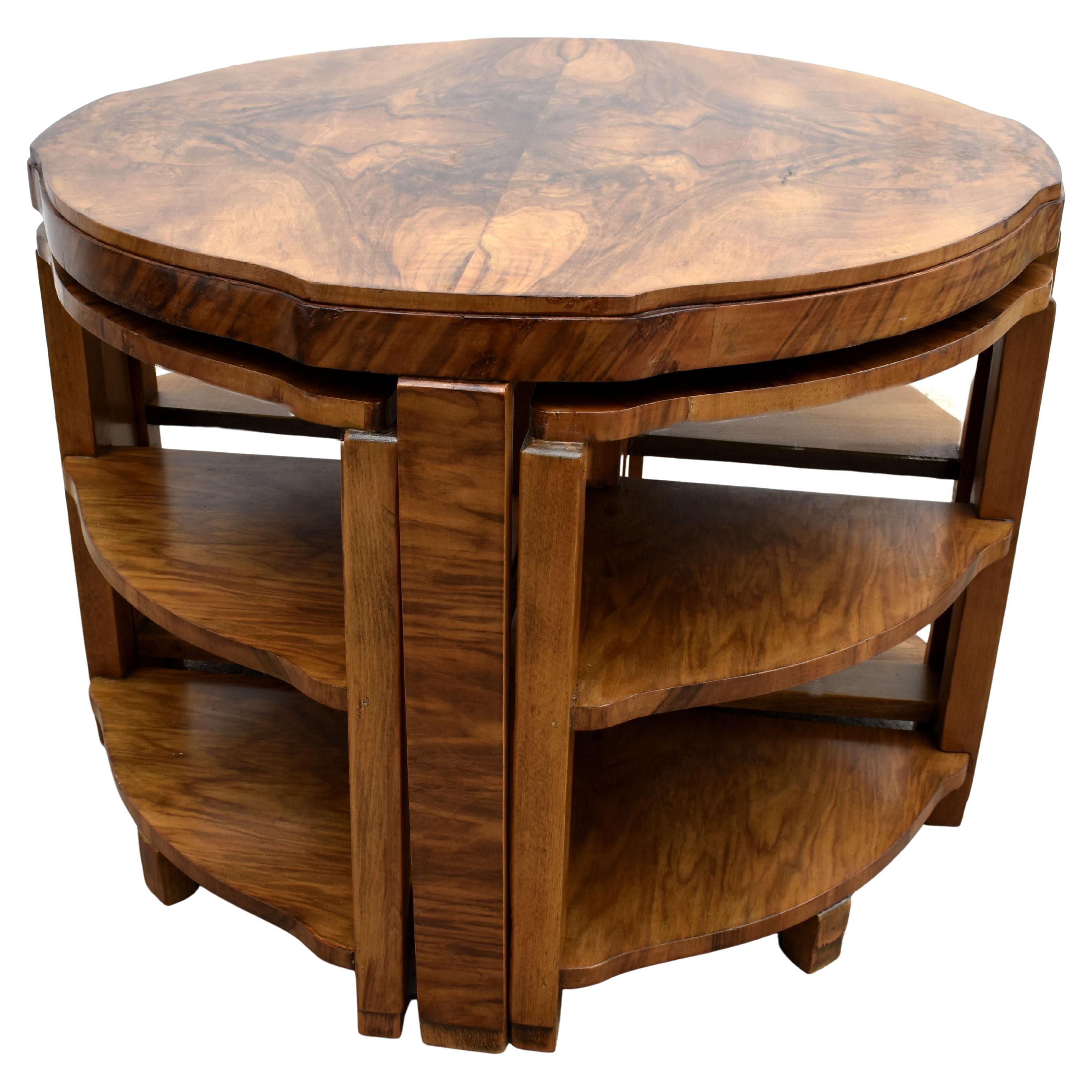 Art Deco High Quality Figured Walnut Quintetto Nest of 5 Tables, English, 1930 For Sale 6