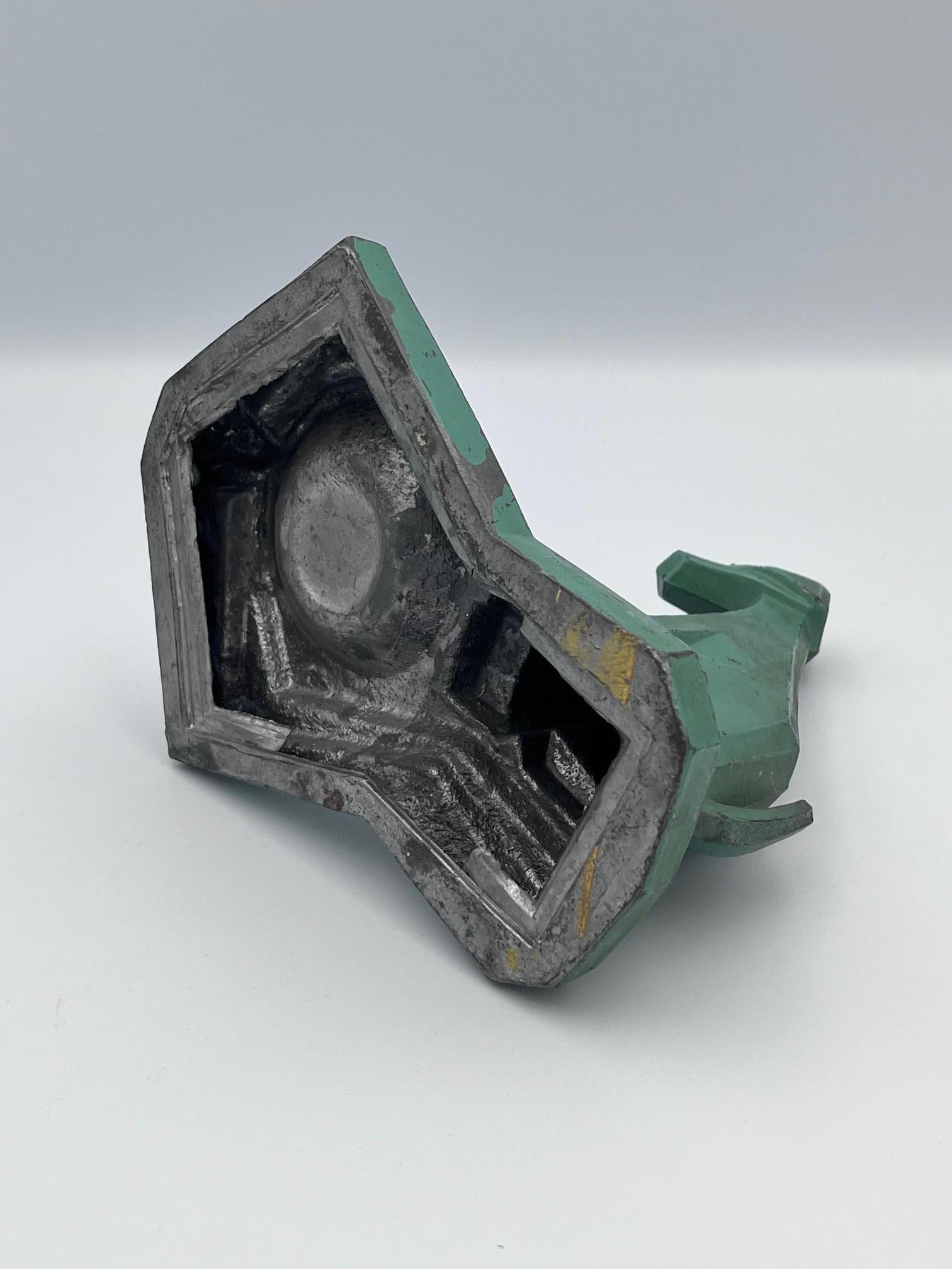 Art Deco Hoch stilisierte kubistische und geometrische Teal Green Hund Aschenbecher im Angebot 2