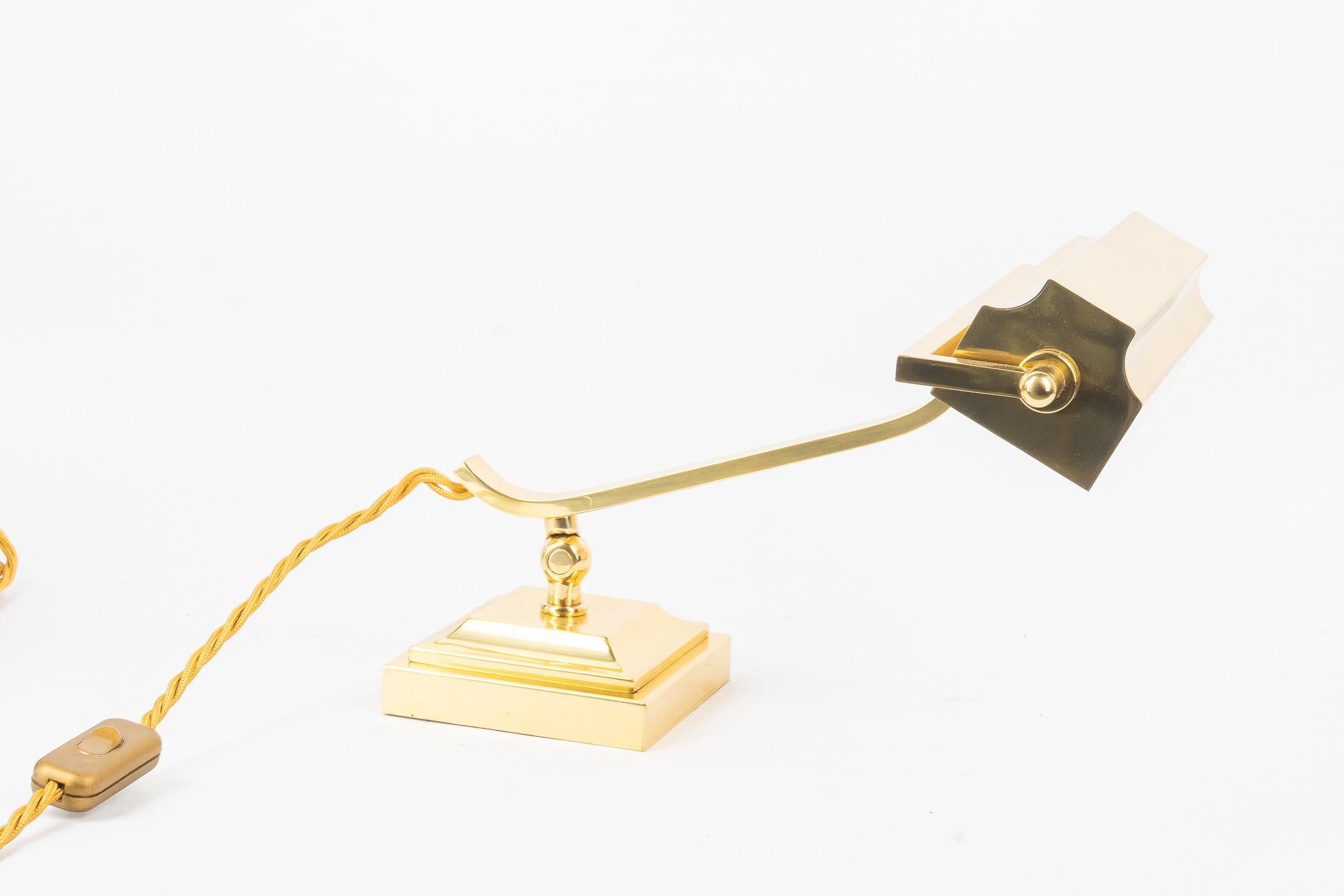 Art Deco höhenverstellbare und sviweling Messing Tischlampe Wien um 1920s im Angebot 3