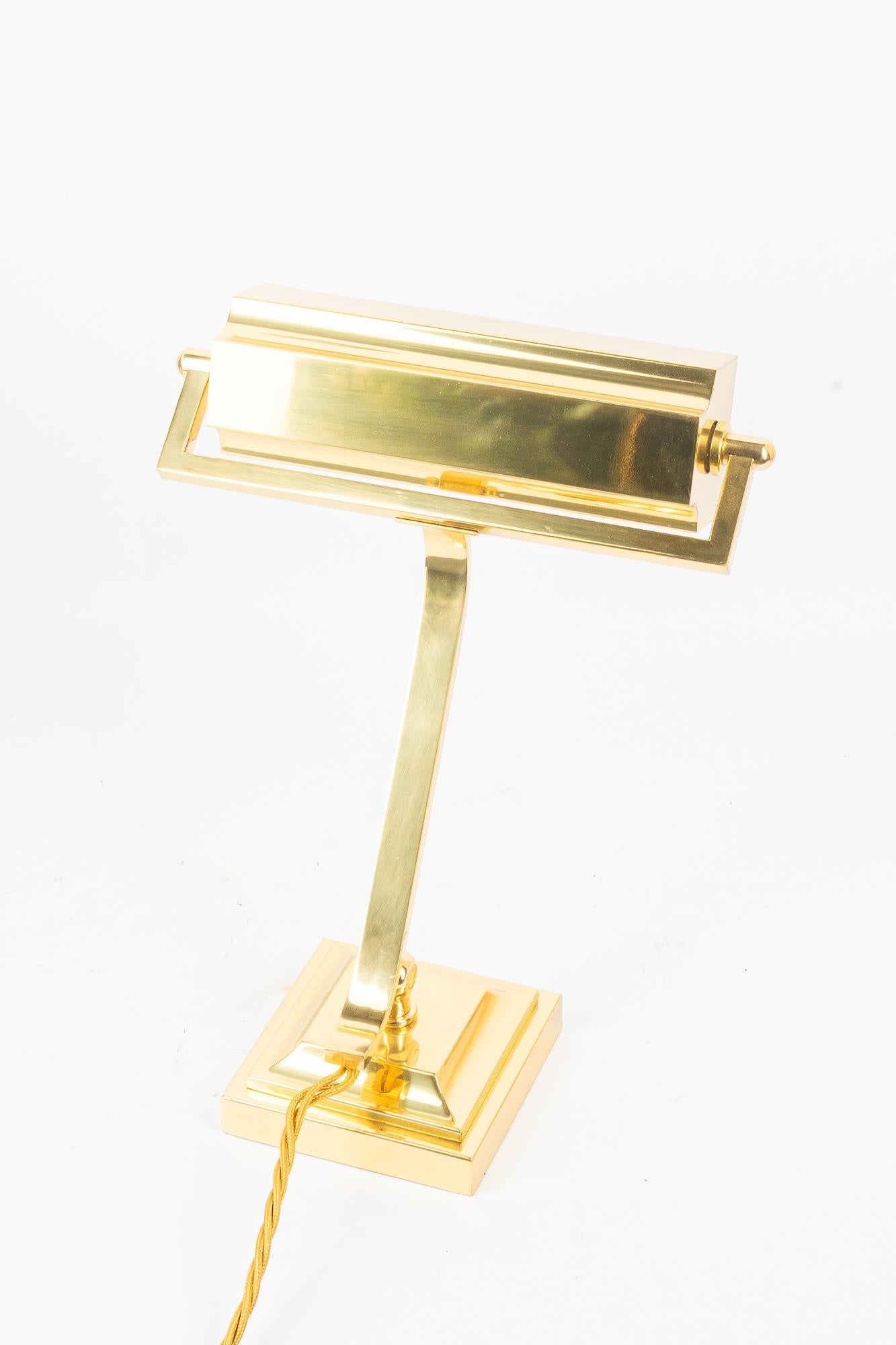 Art Deco höhenverstellbare und sviweling Messing Tischlampe Wien um 1920s im Angebot 6