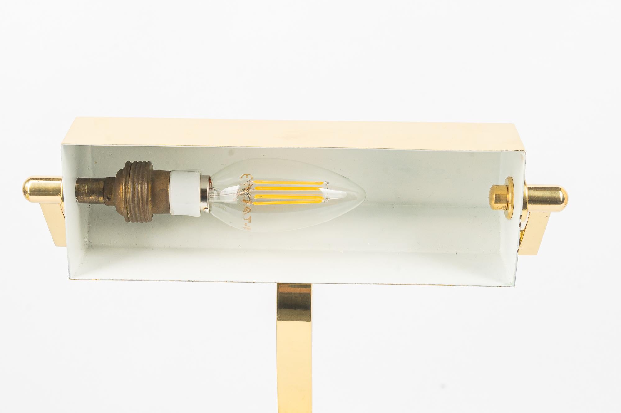 Art Deco höhenverstellbare und sviweling Messing Tischlampe Wien um 1920s im Angebot 7