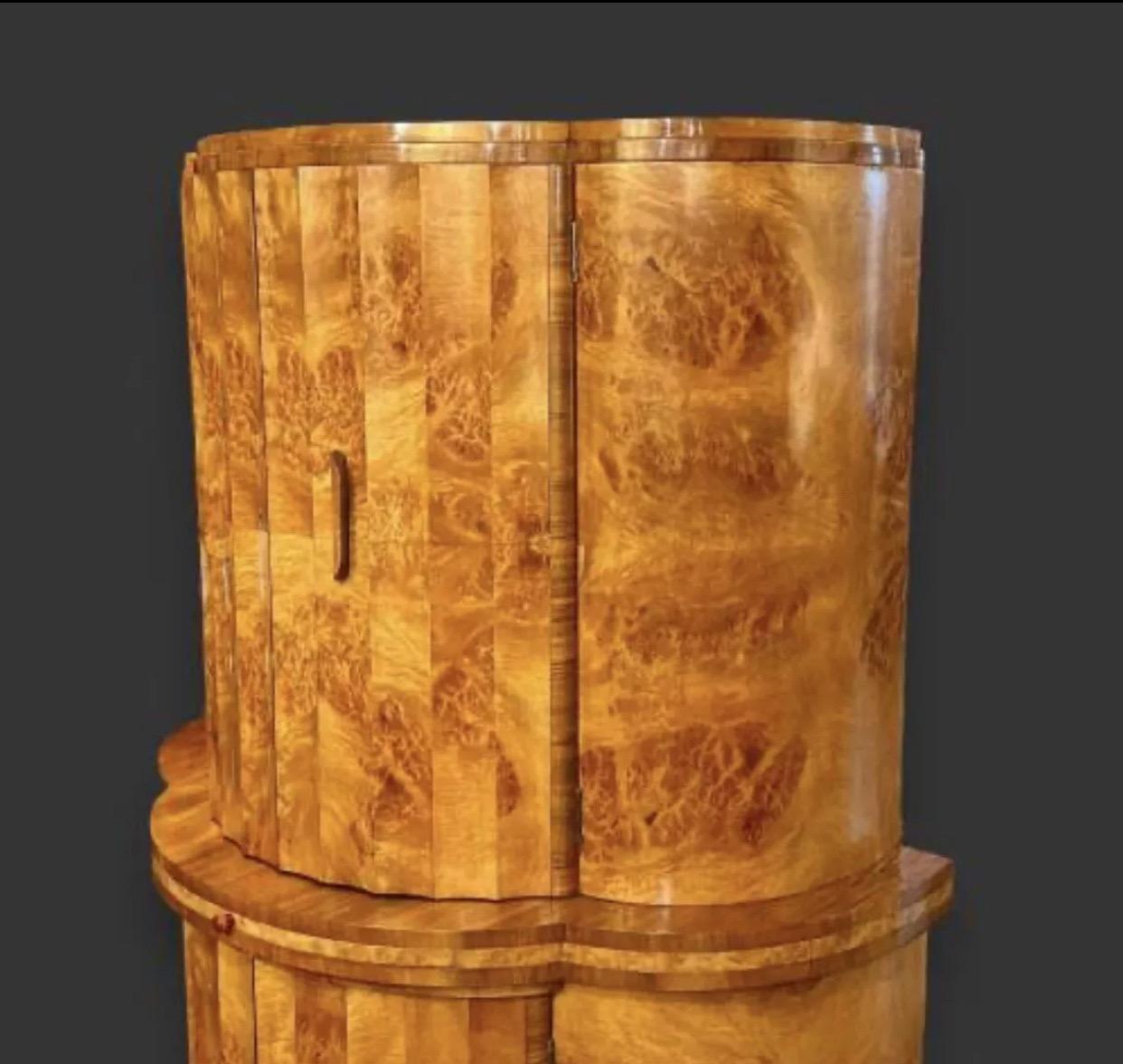 Cabinet da cocktail scanalato semicircolare Art Deco H.L.A. Epstein in radica bionda di noce in vendita 5